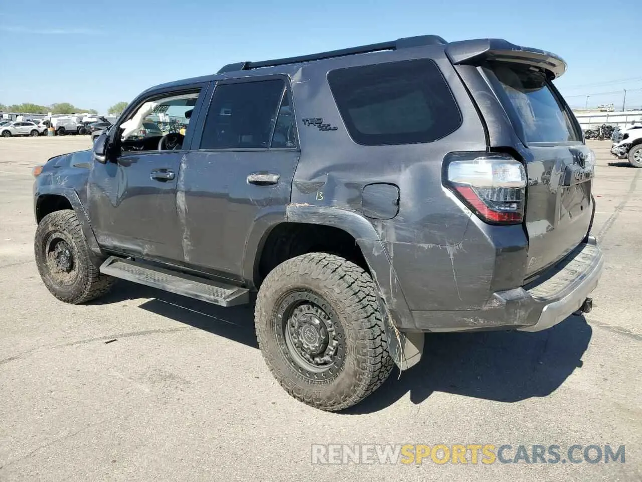2 Photograph of a damaged car JTEBU5JR9K5634643 TOYOTA 4RUNNER 2019