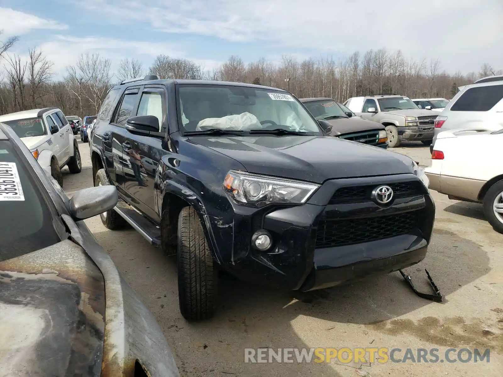 1 Photograph of a damaged car JTEBU5JR9K5636506 TOYOTA 4RUNNER 2019