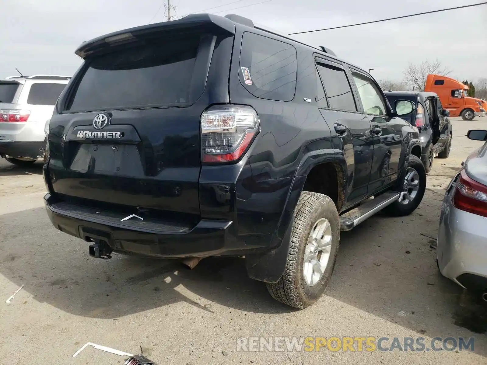 4 Photograph of a damaged car JTEBU5JR9K5636506 TOYOTA 4RUNNER 2019