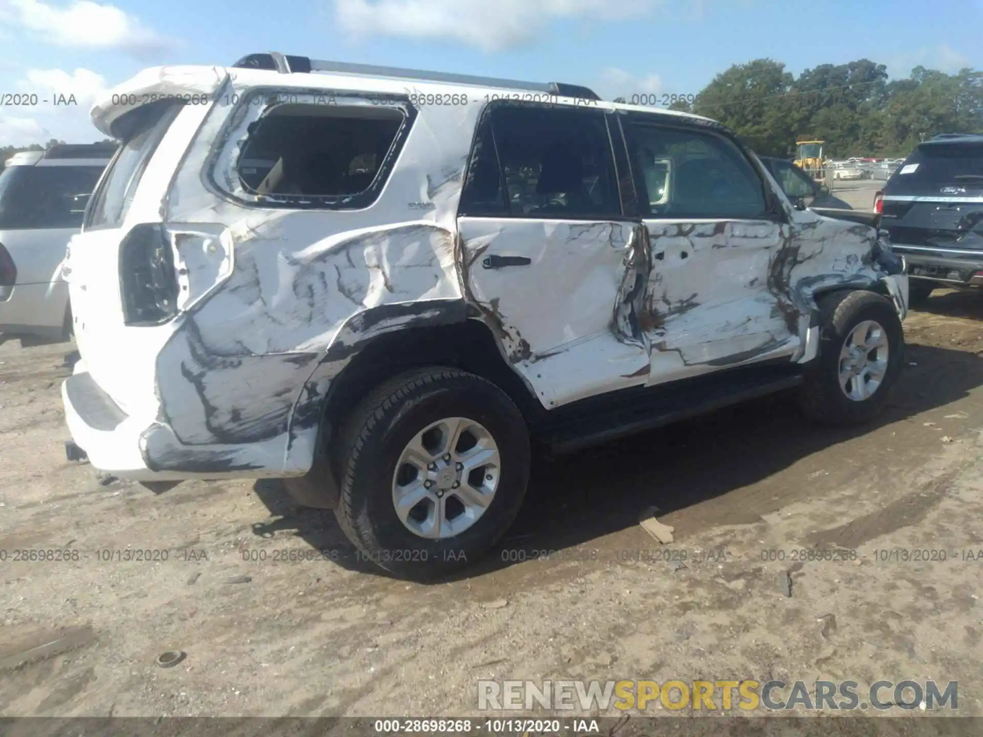 4 Photograph of a damaged car JTEBU5JR9K5639664 TOYOTA 4RUNNER 2019