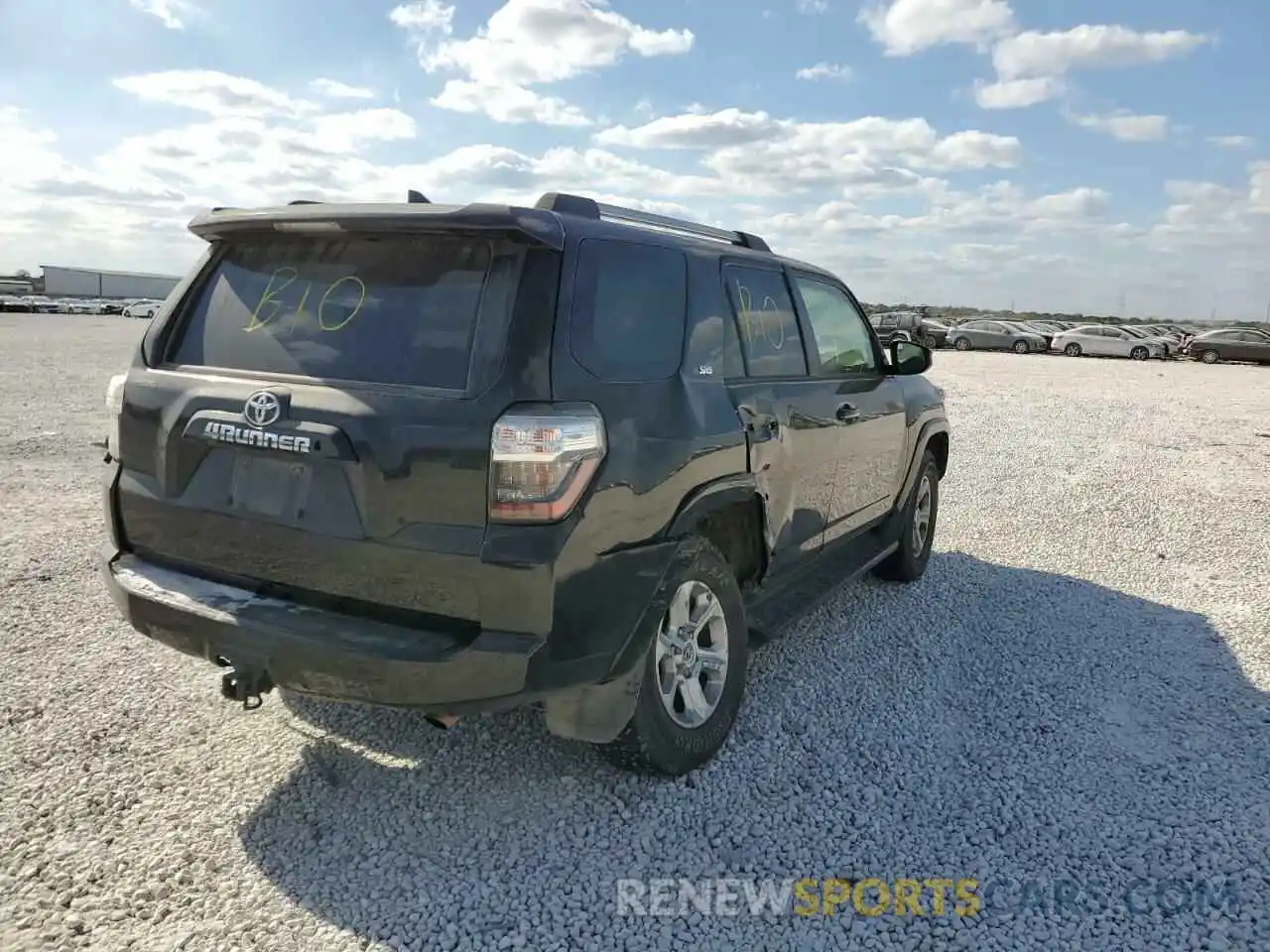 4 Photograph of a damaged car JTEBU5JR9K5656433 TOYOTA 4RUNNER 2019