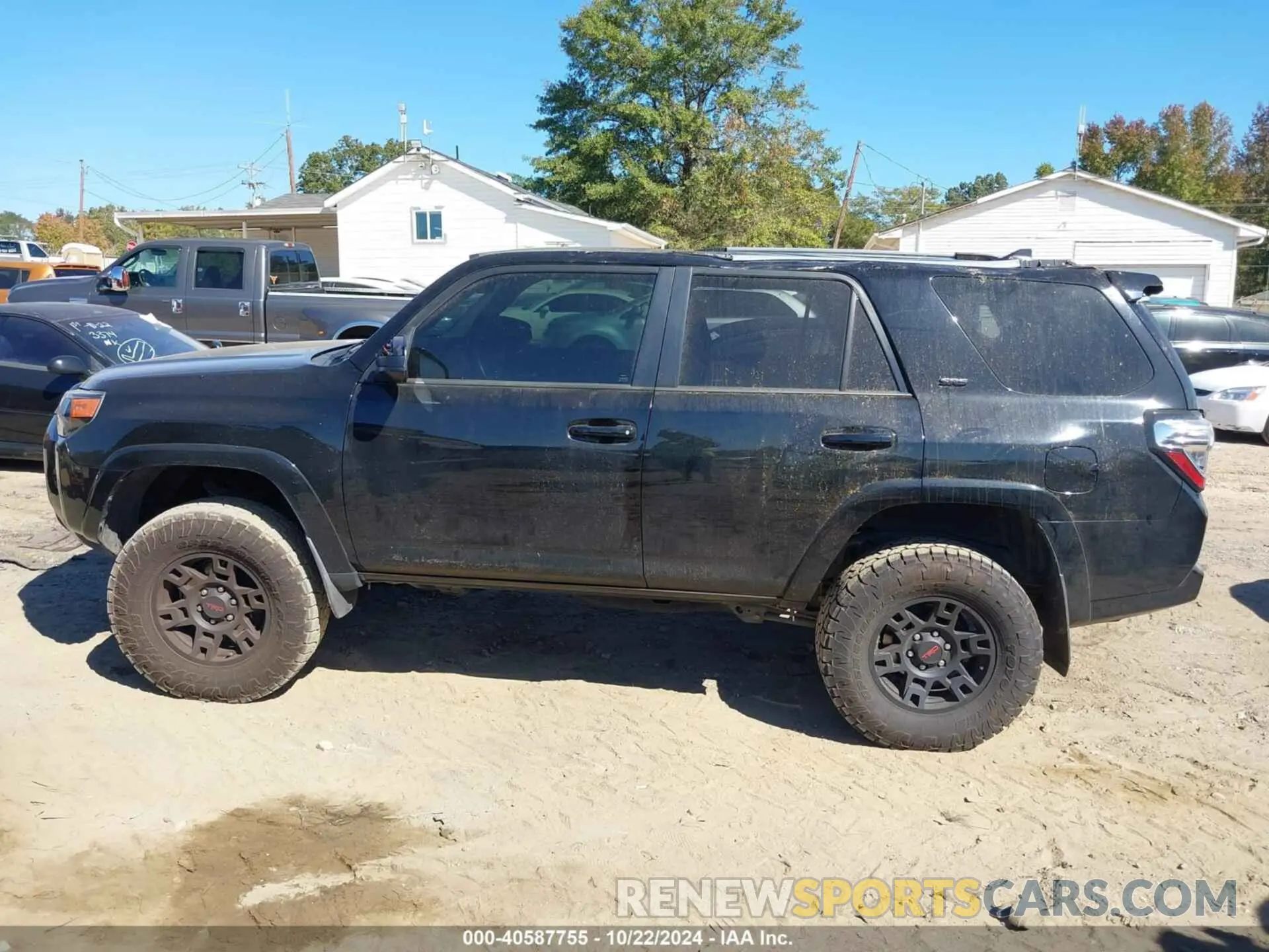 15 Photograph of a damaged car JTEBU5JR9K5660269 TOYOTA 4RUNNER 2019