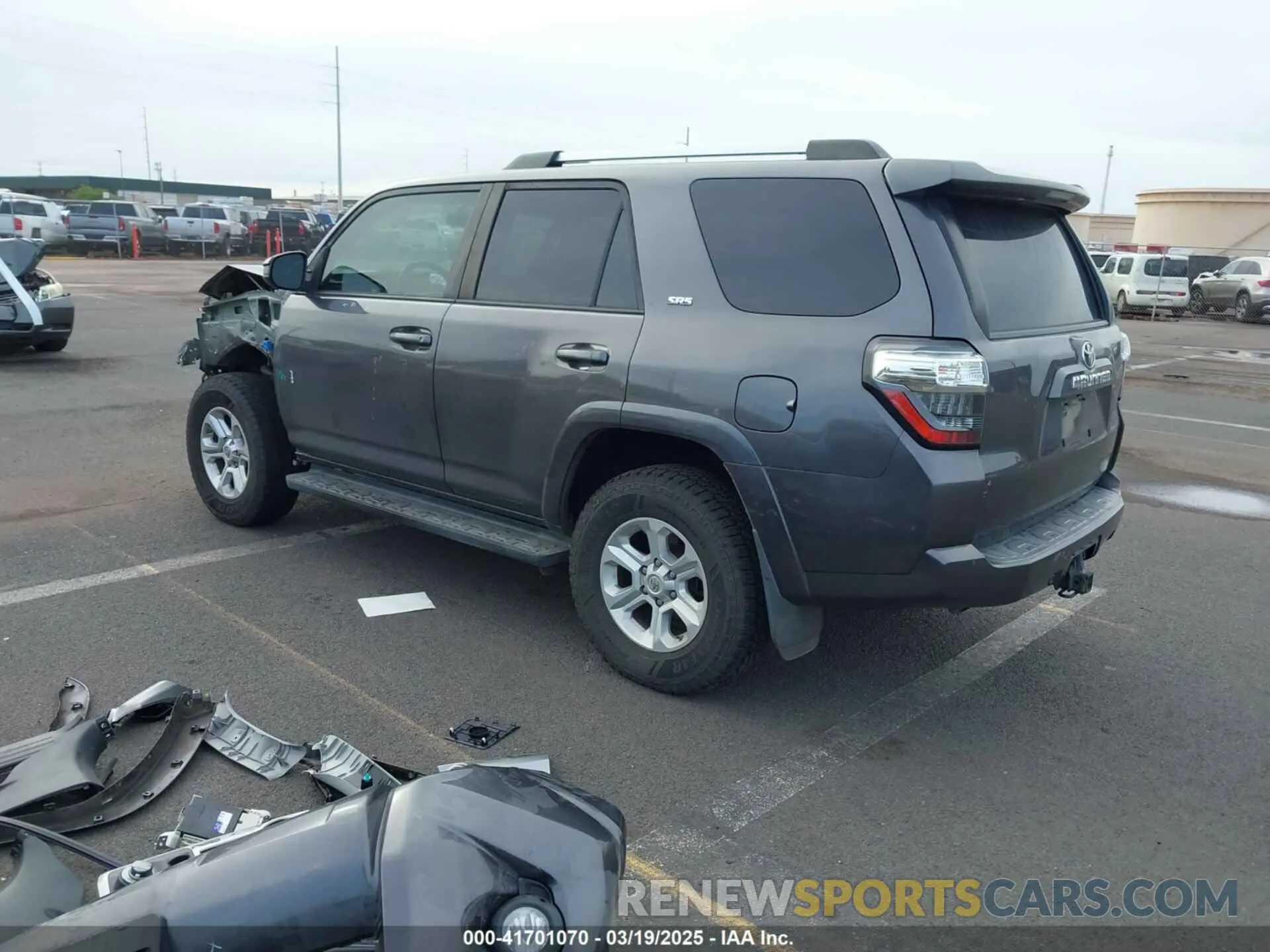 3 Photograph of a damaged car JTEBU5JR9K5660286 TOYOTA 4RUNNER 2019