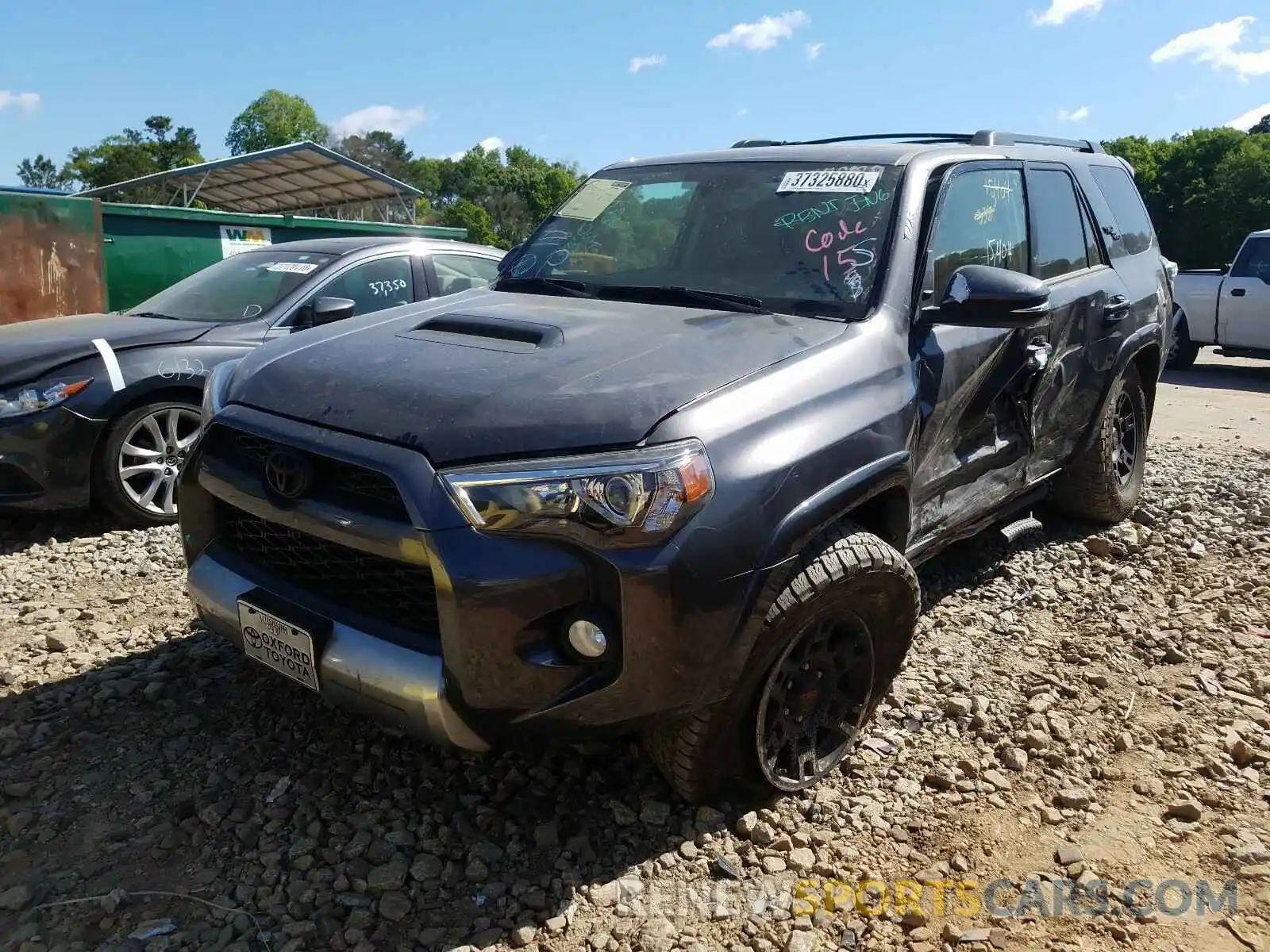 2 Photograph of a damaged car JTEBU5JR9K5662622 TOYOTA 4RUNNER 2019