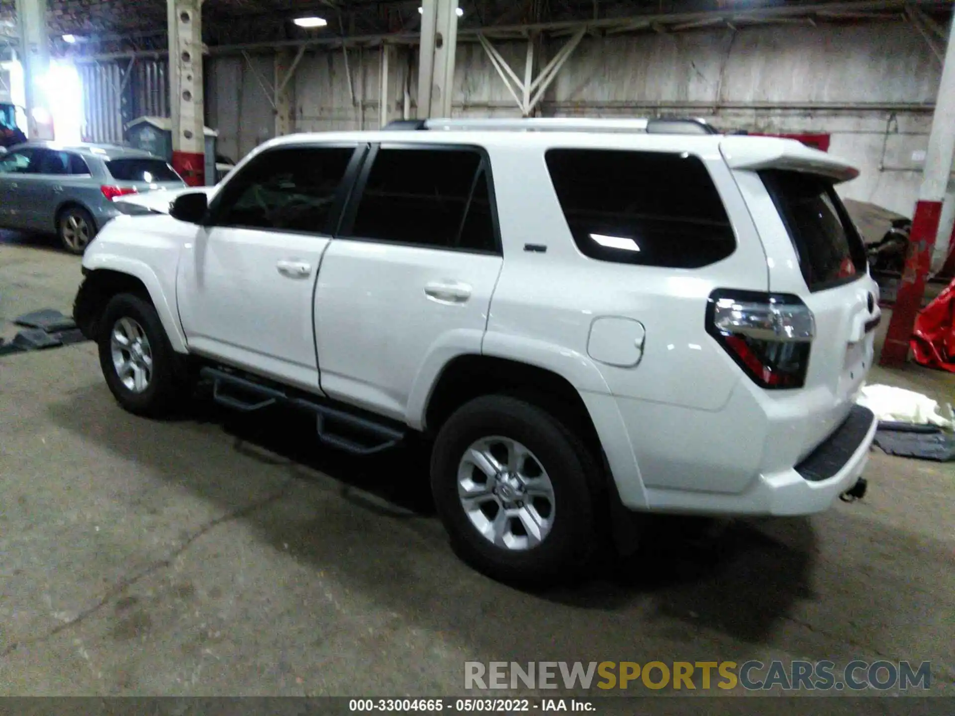 3 Photograph of a damaged car JTEBU5JR9K5673300 TOYOTA 4RUNNER 2019