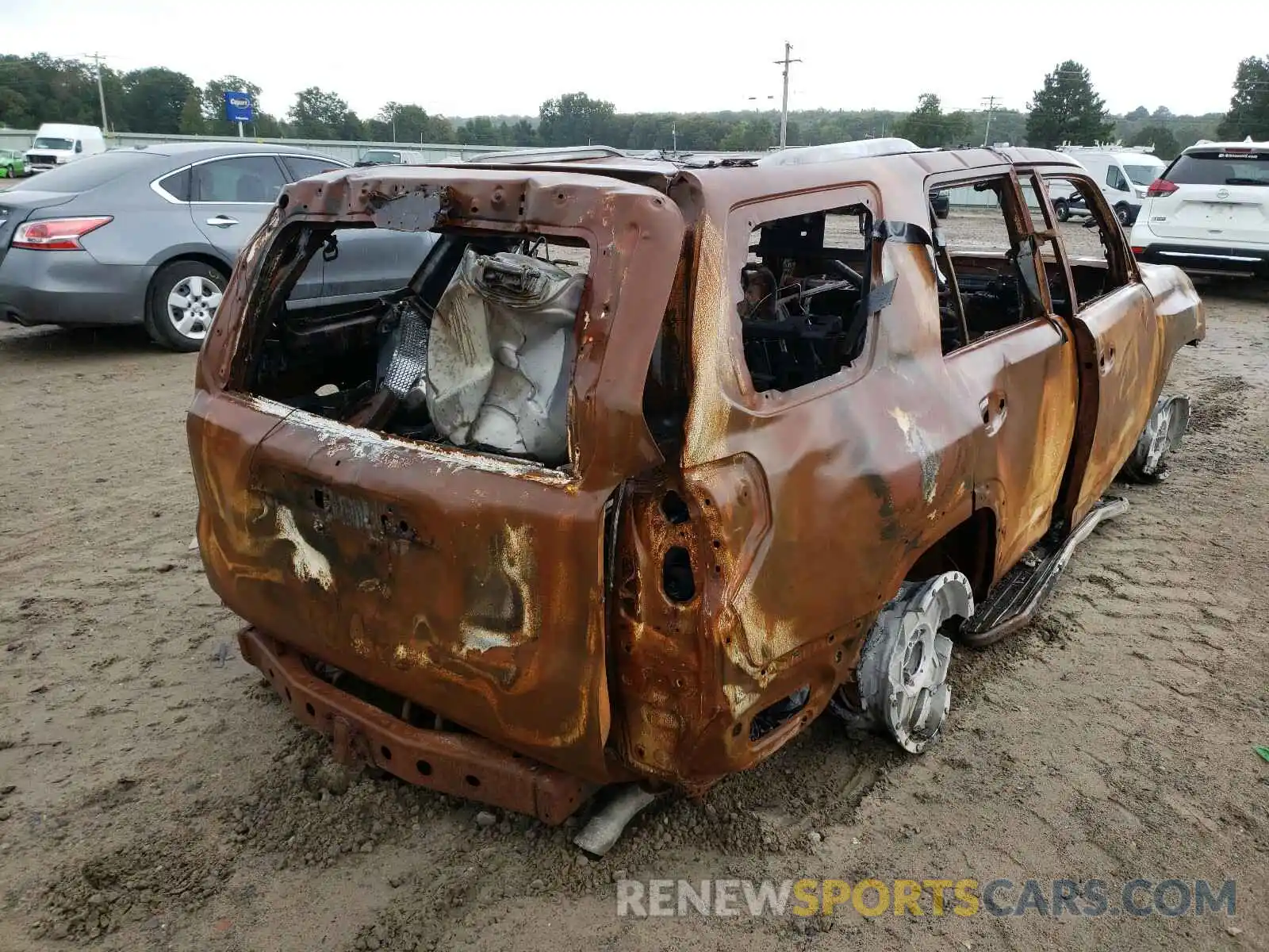 4 Photograph of a damaged car JTEBU5JR9K5673782 TOYOTA 4RUNNER 2019