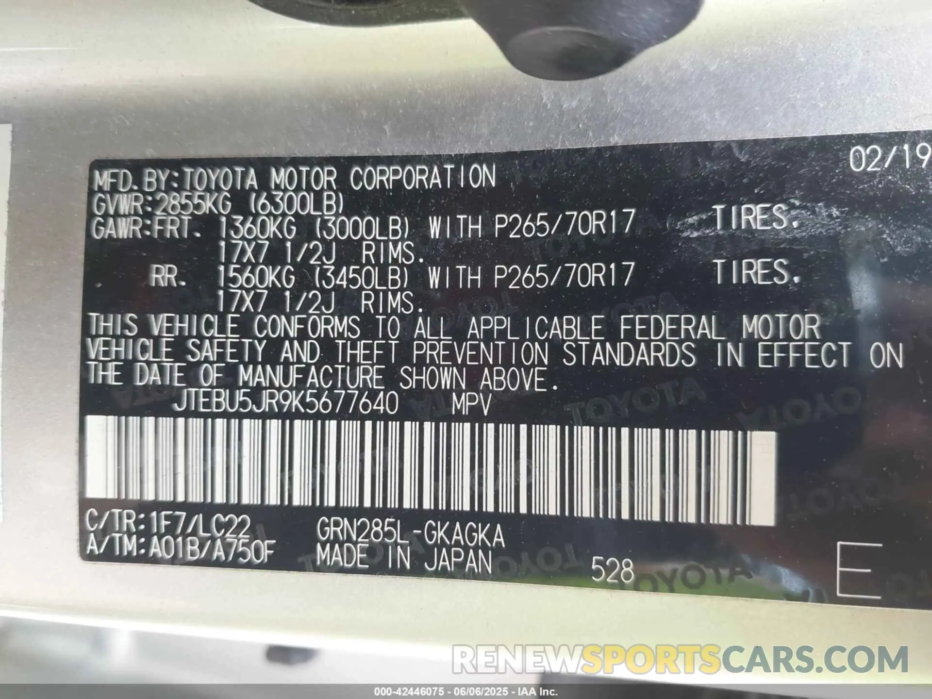 9 Photograph of a damaged car JTEBU5JR9K5677640 TOYOTA 4RUNNER 2019