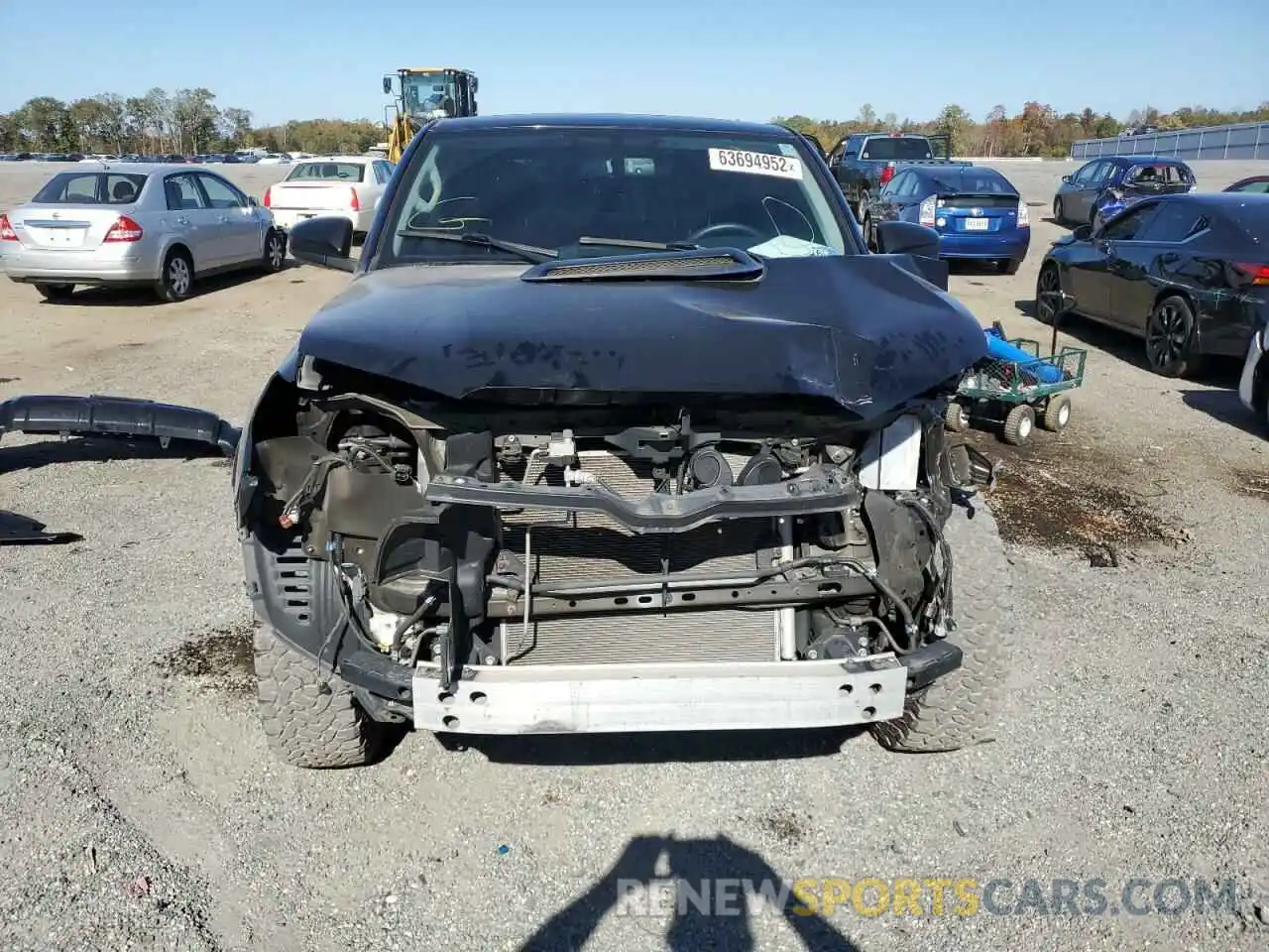 9 Photograph of a damaged car JTEBU5JR9K5681431 TOYOTA 4RUNNER 2019