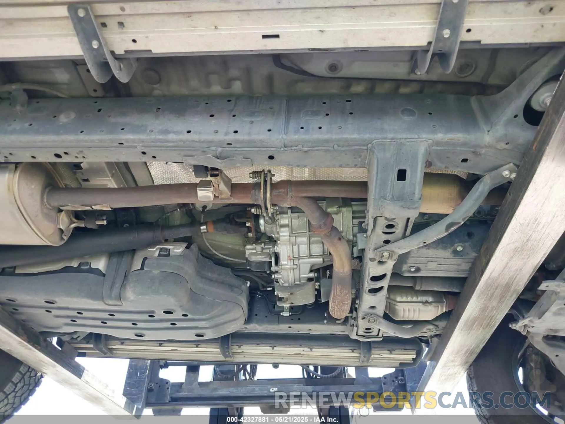 20 Photograph of a damaged car JTEBU5JR9K5685088 TOYOTA 4RUNNER 2019