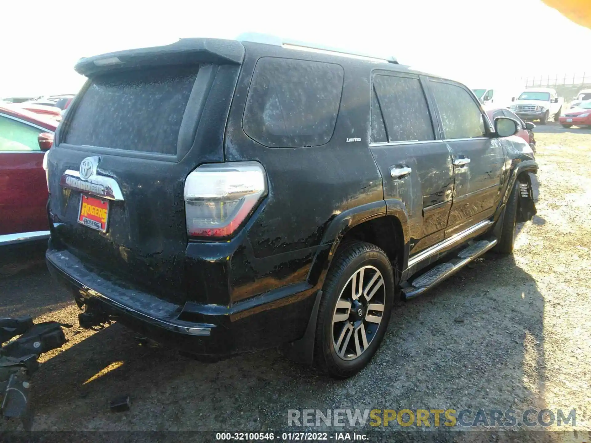 4 Photograph of a damaged car JTEBU5JR9K5691585 TOYOTA 4RUNNER 2019