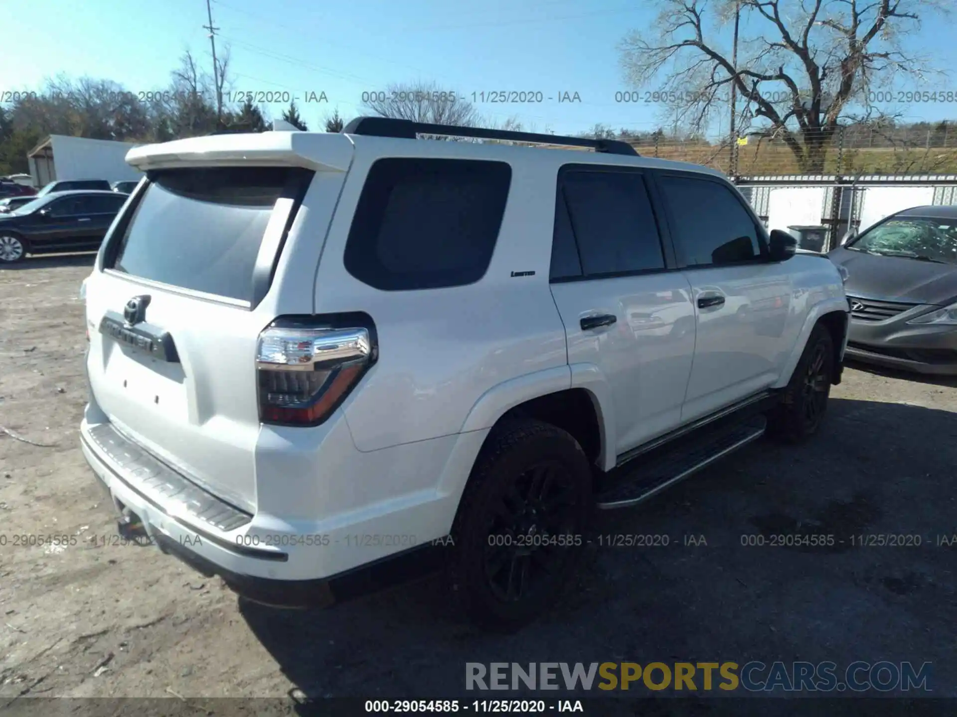 4 Photograph of a damaged car JTEBU5JR9K5700575 TOYOTA 4RUNNER 2019