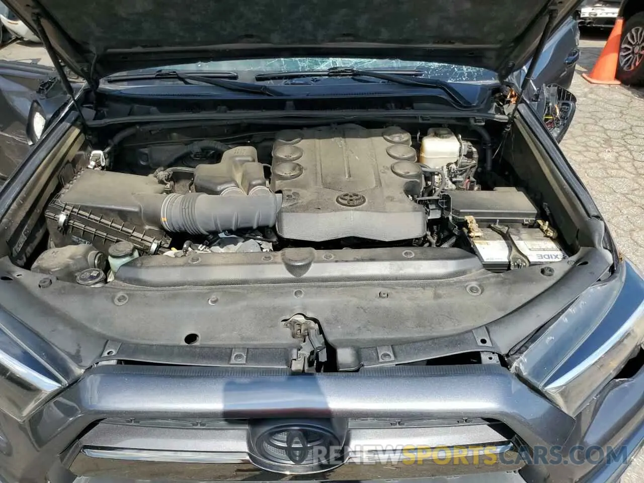 12 Photograph of a damaged car JTEBU5JR9K5702004 TOYOTA 4RUNNER 2019