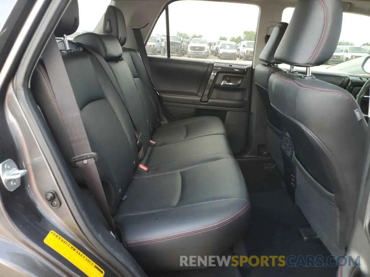 11 Photograph of a damaged car JTEBU5JR9K5702911 TOYOTA 4RUNNER 2019