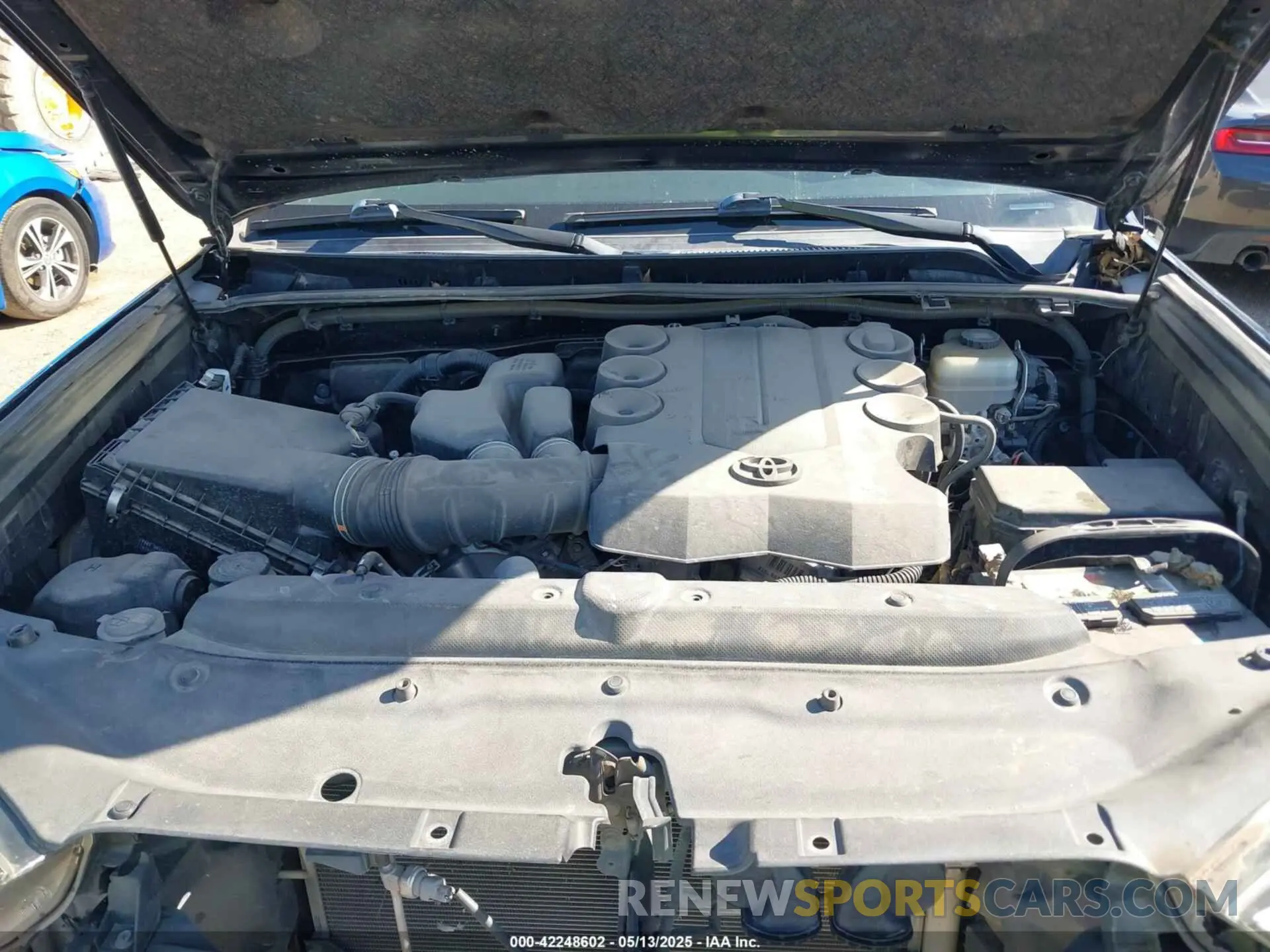 10 Photograph of a damaged car JTEBU5JR9K5714251 TOYOTA 4RUNNER 2019