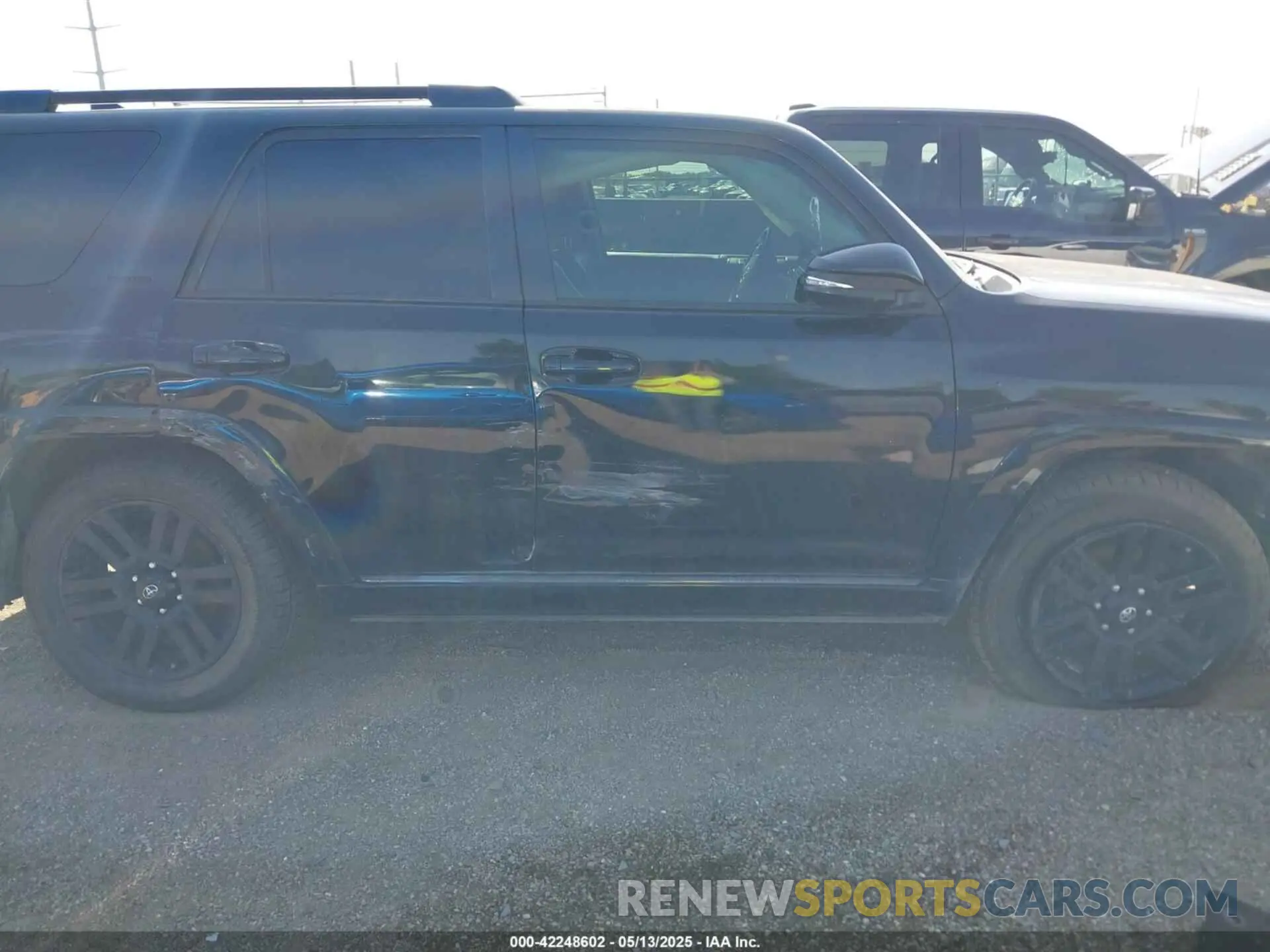 13 Photograph of a damaged car JTEBU5JR9K5714251 TOYOTA 4RUNNER 2019