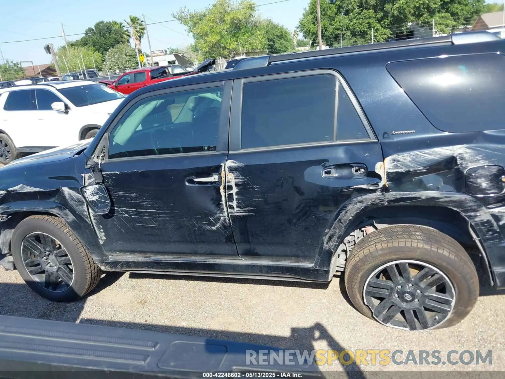 14 Photograph of a damaged car JTEBU5JR9K5714251 TOYOTA 4RUNNER 2019