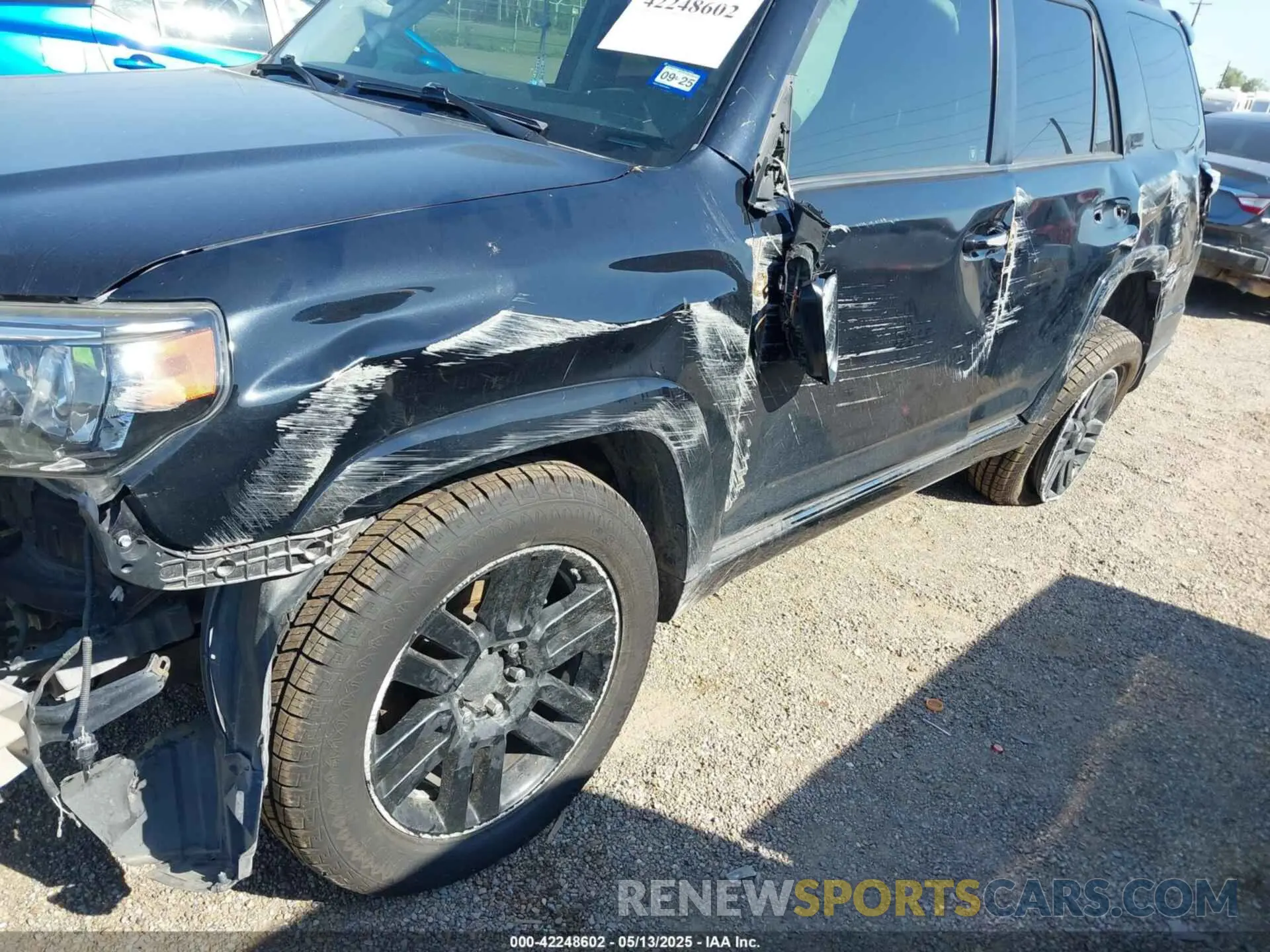 17 Photograph of a damaged car JTEBU5JR9K5714251 TOYOTA 4RUNNER 2019