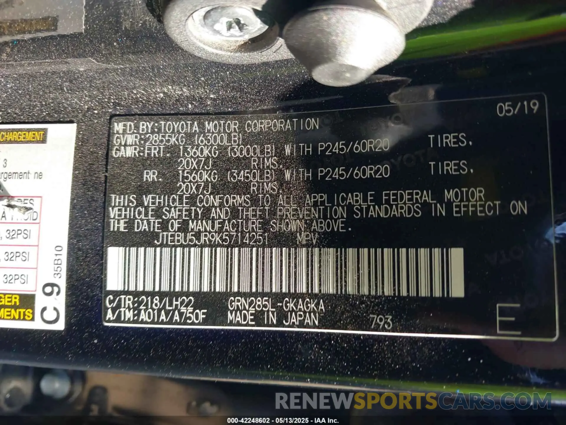 9 Photograph of a damaged car JTEBU5JR9K5714251 TOYOTA 4RUNNER 2019