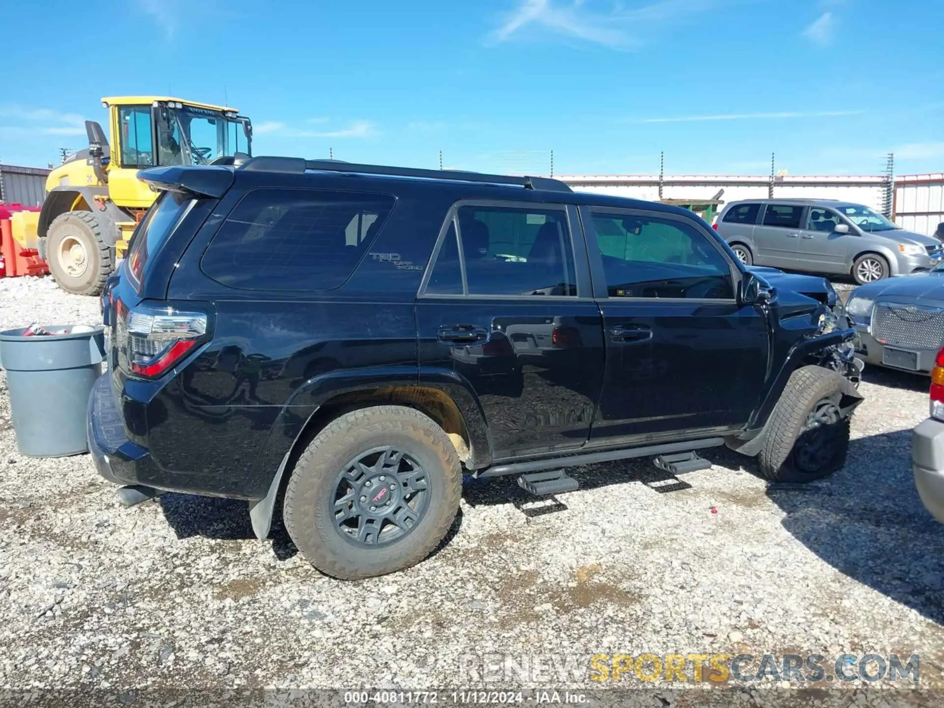 13 Photograph of a damaged car JTEBU5JR9K5723872 TOYOTA 4RUNNER 2019