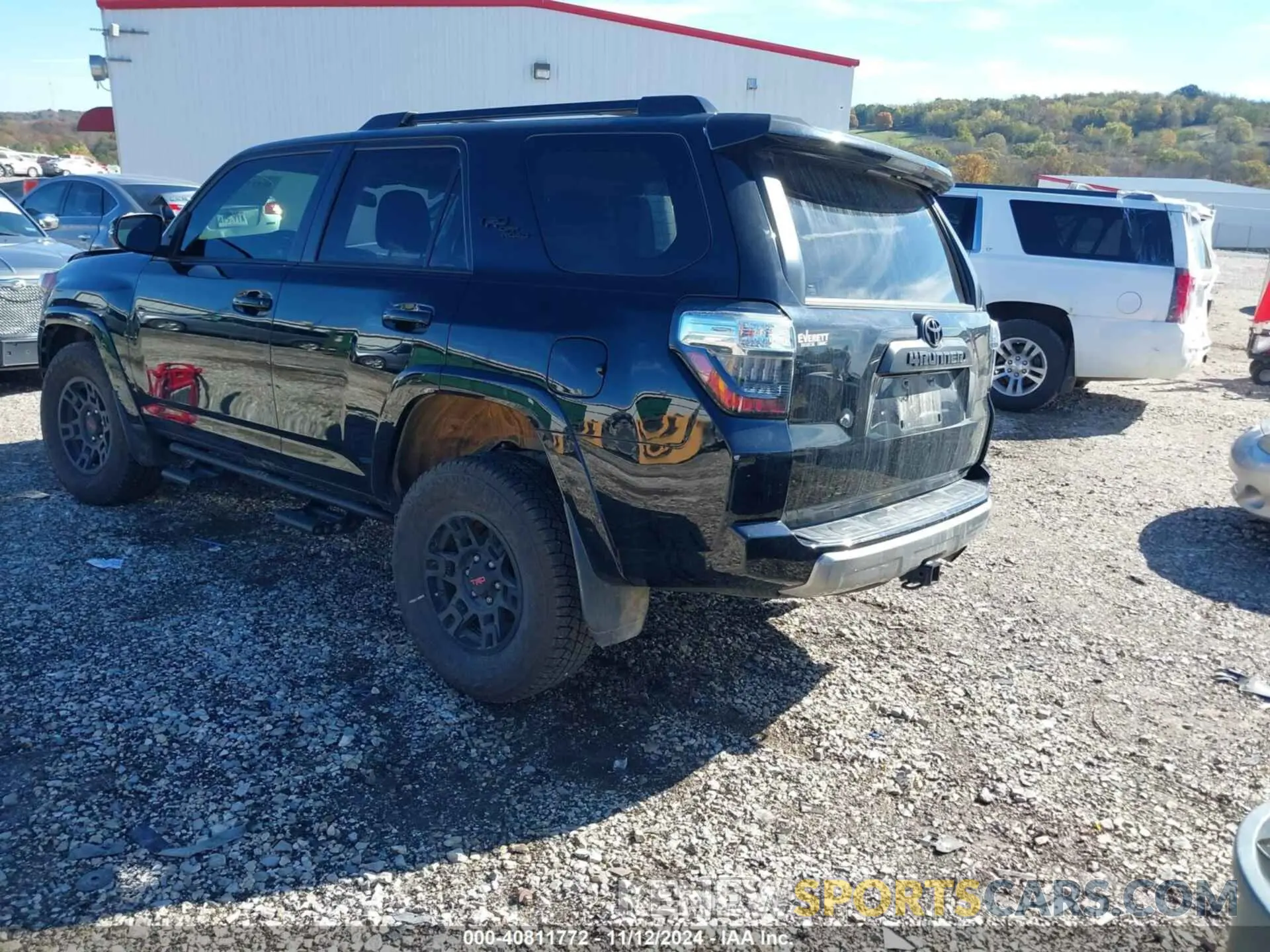 3 Photograph of a damaged car JTEBU5JR9K5723872 TOYOTA 4RUNNER 2019