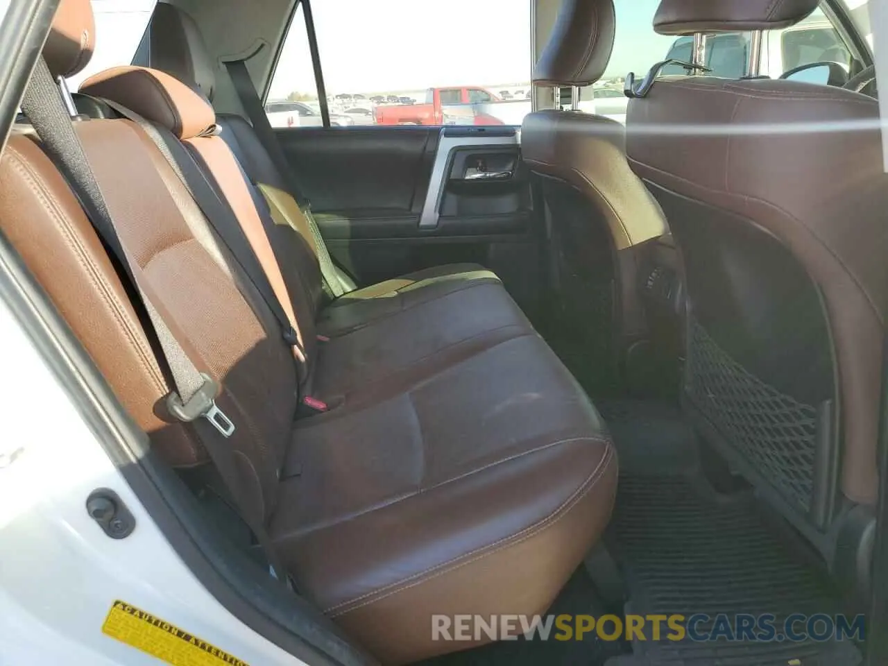 10 Photograph of a damaged car JTEBU5JRXK5615454 TOYOTA 4RUNNER 2019