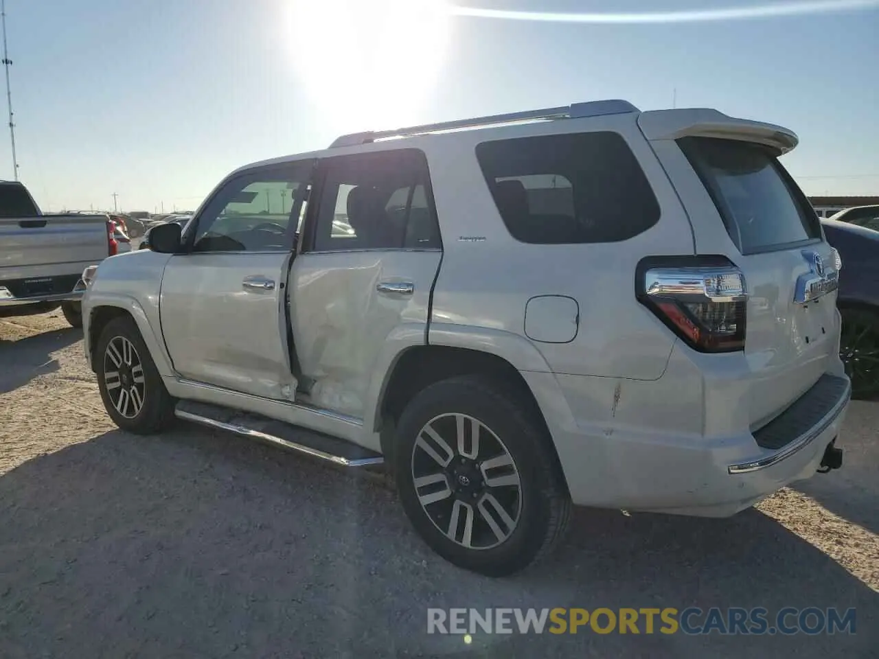 2 Photograph of a damaged car JTEBU5JRXK5615454 TOYOTA 4RUNNER 2019