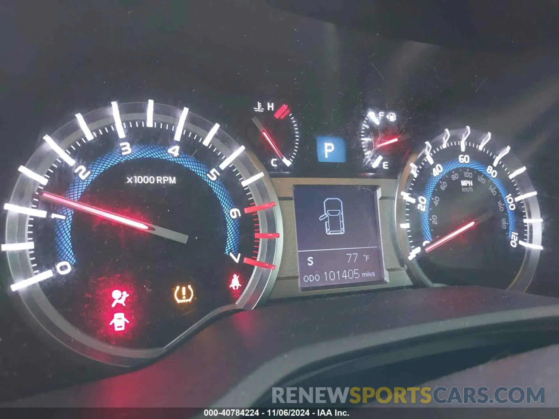 16 Photograph of a damaged car JTEBU5JRXK5627586 TOYOTA 4RUNNER 2019