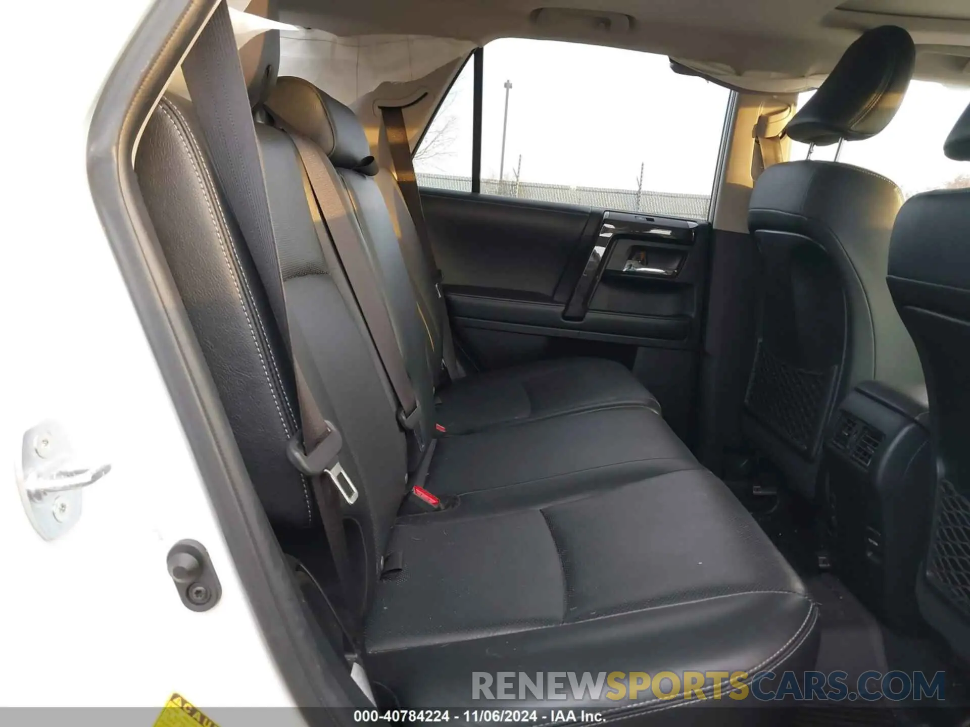 8 Photograph of a damaged car JTEBU5JRXK5627586 TOYOTA 4RUNNER 2019