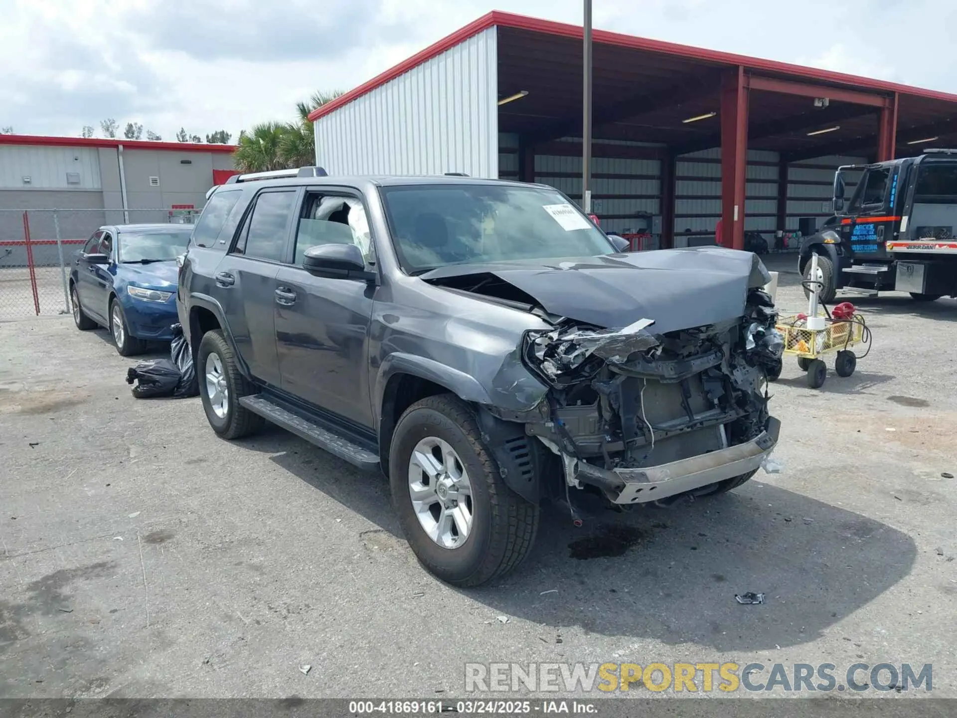 1 Photograph of a damaged car JTEBU5JRXK5638880 TOYOTA 4RUNNER 2019