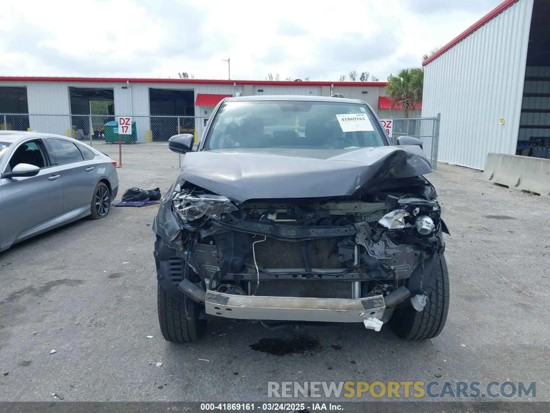 6 Photograph of a damaged car JTEBU5JRXK5638880 TOYOTA 4RUNNER 2019