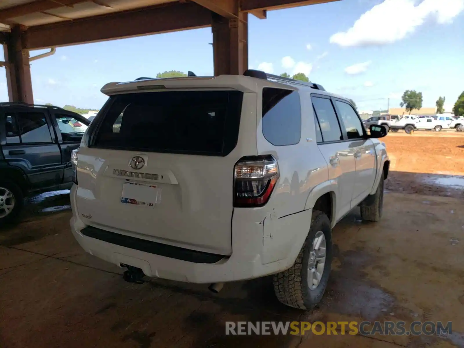 4 Photograph of a damaged car JTEBU5JRXK5639091 TOYOTA 4RUNNER 2019