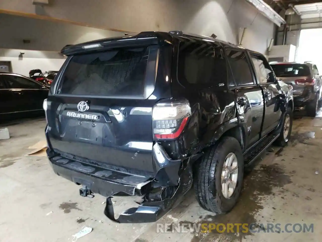 4 Photograph of a damaged car JTEBU5JRXK5642007 TOYOTA 4RUNNER 2019