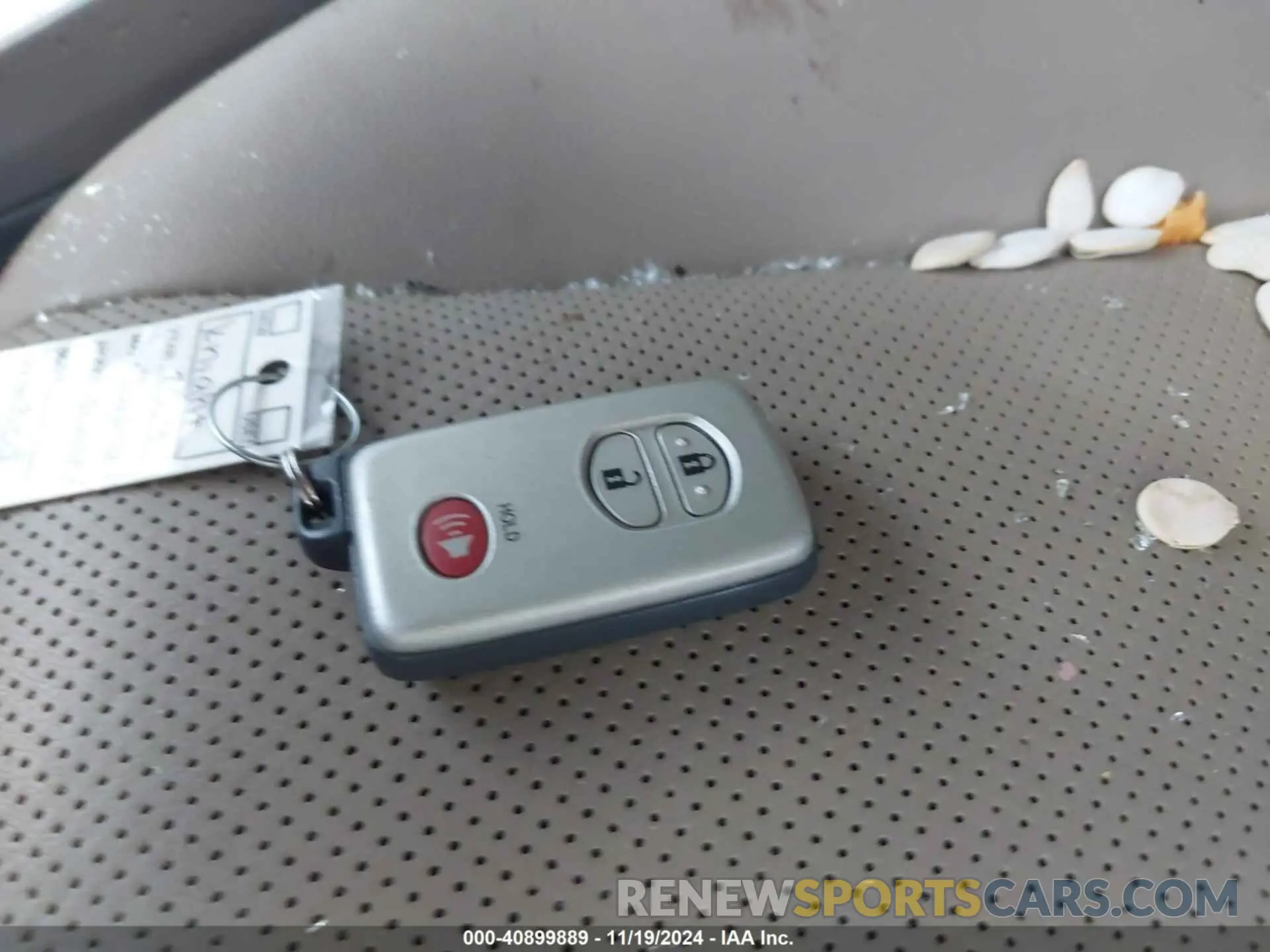 11 Photograph of a damaged car JTEBU5JRXK5653668 TOYOTA 4RUNNER 2019
