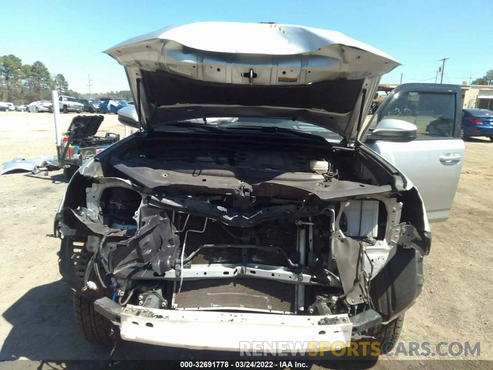 6 Photograph of a damaged car JTEBU5JRXK5657185 TOYOTA 4RUNNER 2019