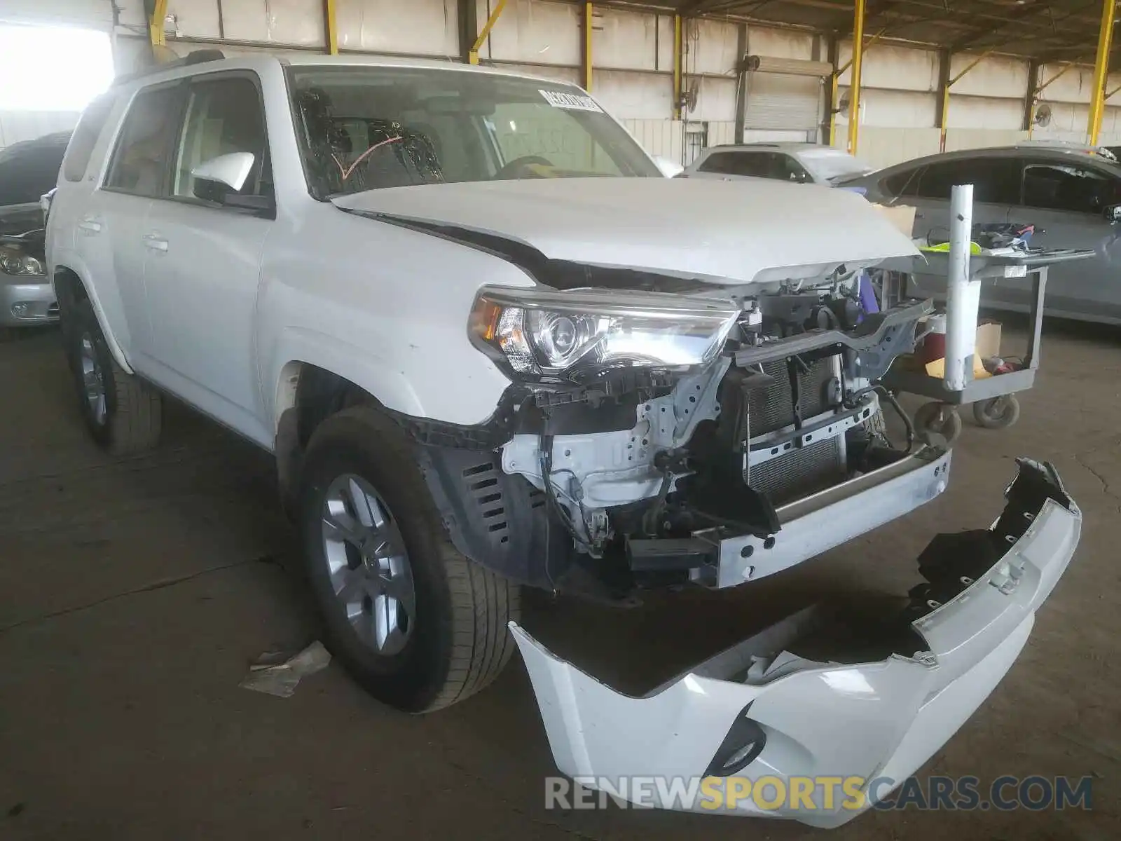 1 Photograph of a damaged car JTEBU5JRXK5657798 TOYOTA 4RUNNER 2019