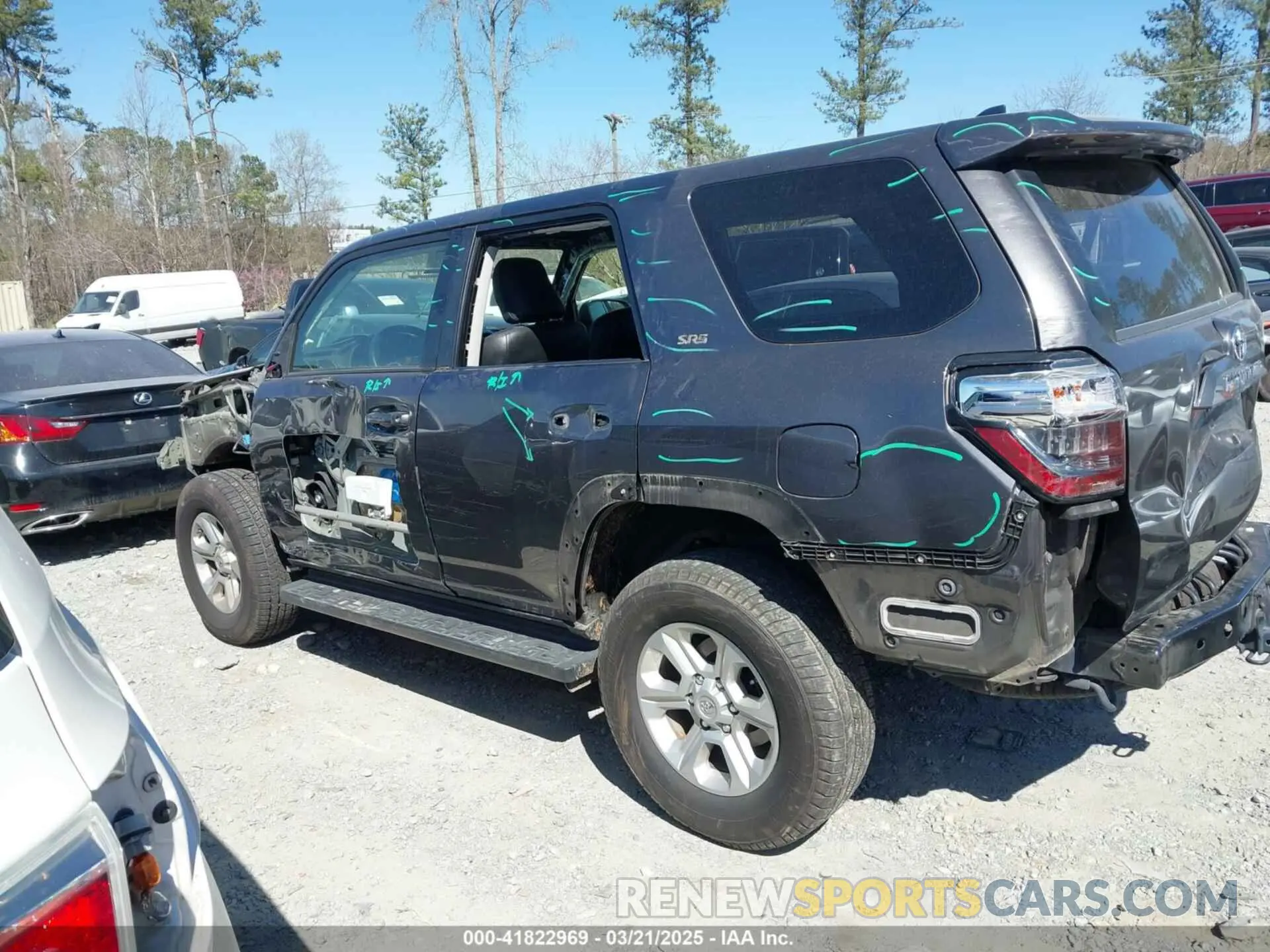 14 Photograph of a damaged car JTEBU5JRXK5664489 TOYOTA 4RUNNER 2019