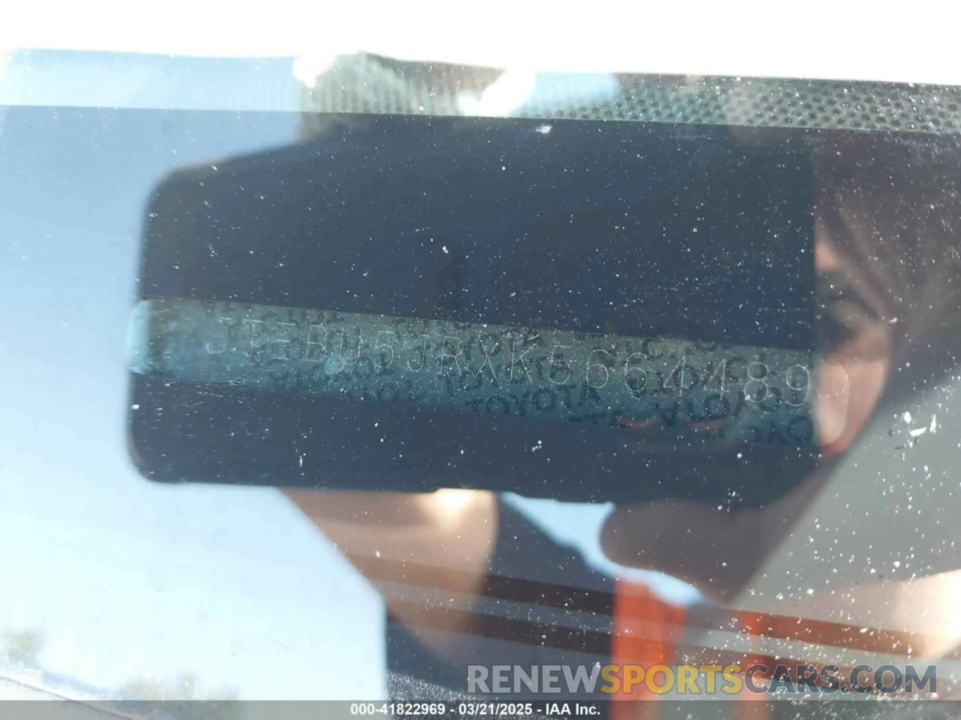 9 Photograph of a damaged car JTEBU5JRXK5664489 TOYOTA 4RUNNER 2019