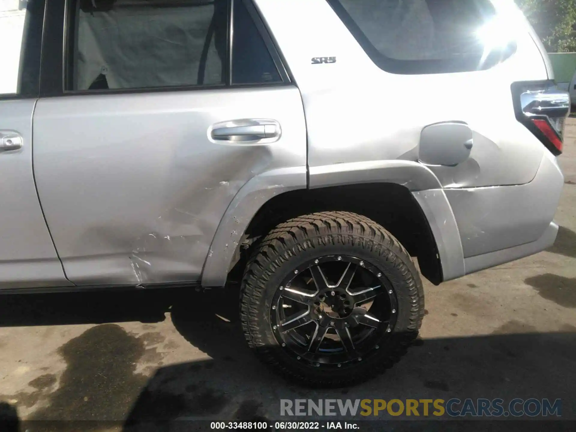 6 Photograph of a damaged car JTEBU5JRXK5667229 TOYOTA 4RUNNER 2019