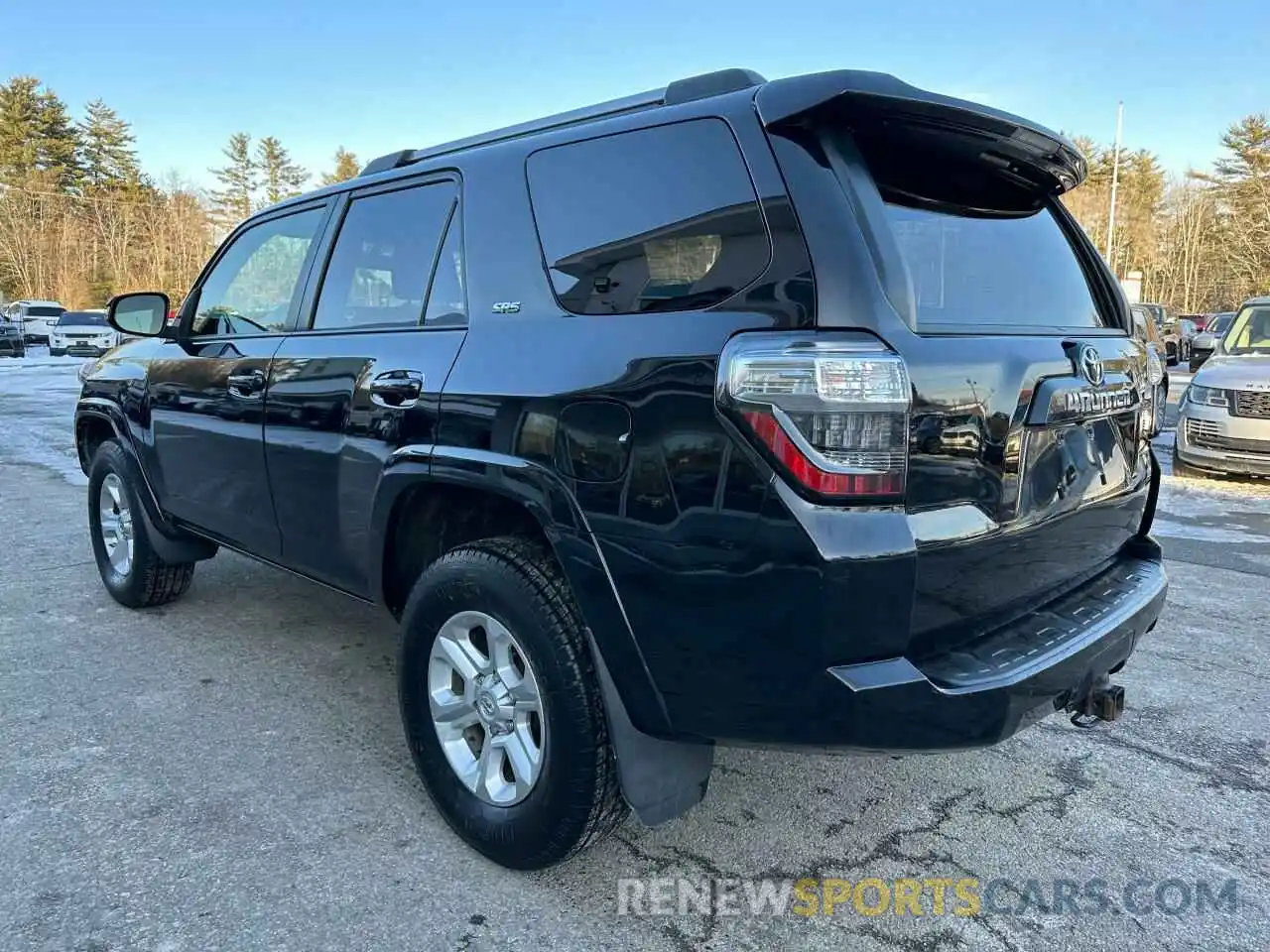 3 Photograph of a damaged car JTEBU5JRXK5674987 TOYOTA 4RUNNER 2019