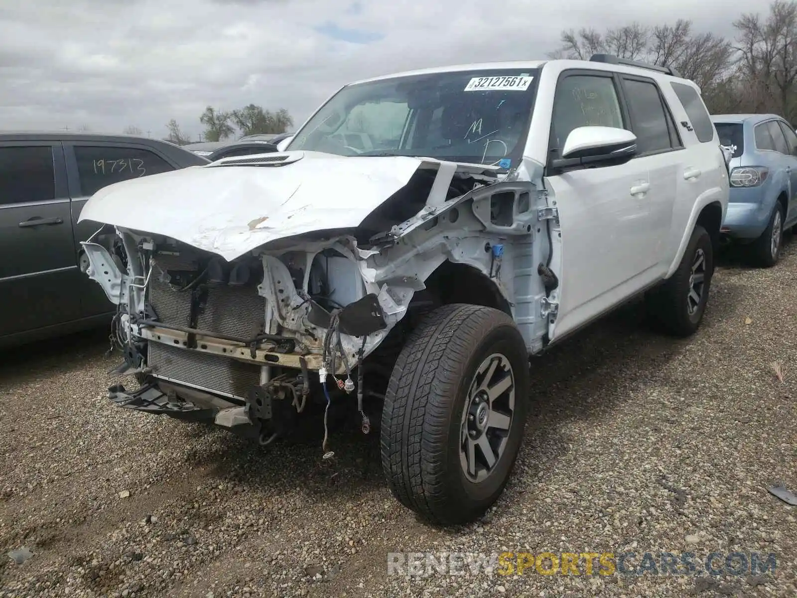 2 Photograph of a damaged car JTEBU5JRXK5685326 TOYOTA 4RUNNER 2019