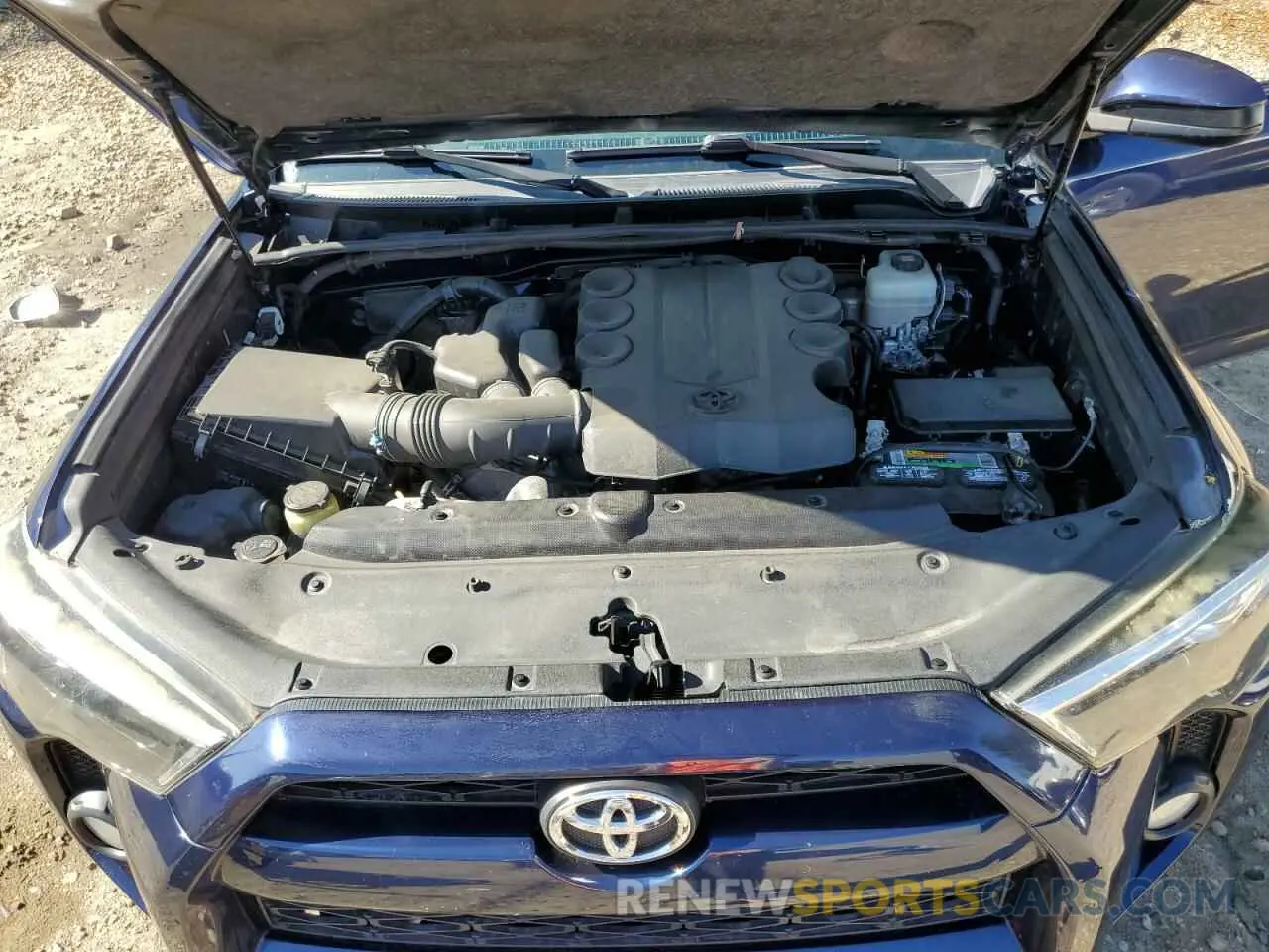 11 Photograph of a damaged car JTEBU5JRXK5691739 TOYOTA 4RUNNER 2019