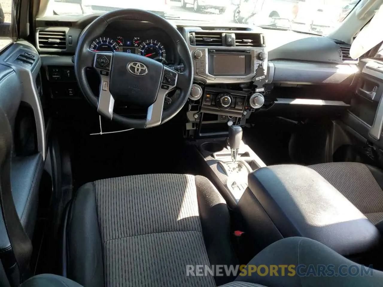 8 Photograph of a damaged car JTEBU5JRXK5691739 TOYOTA 4RUNNER 2019