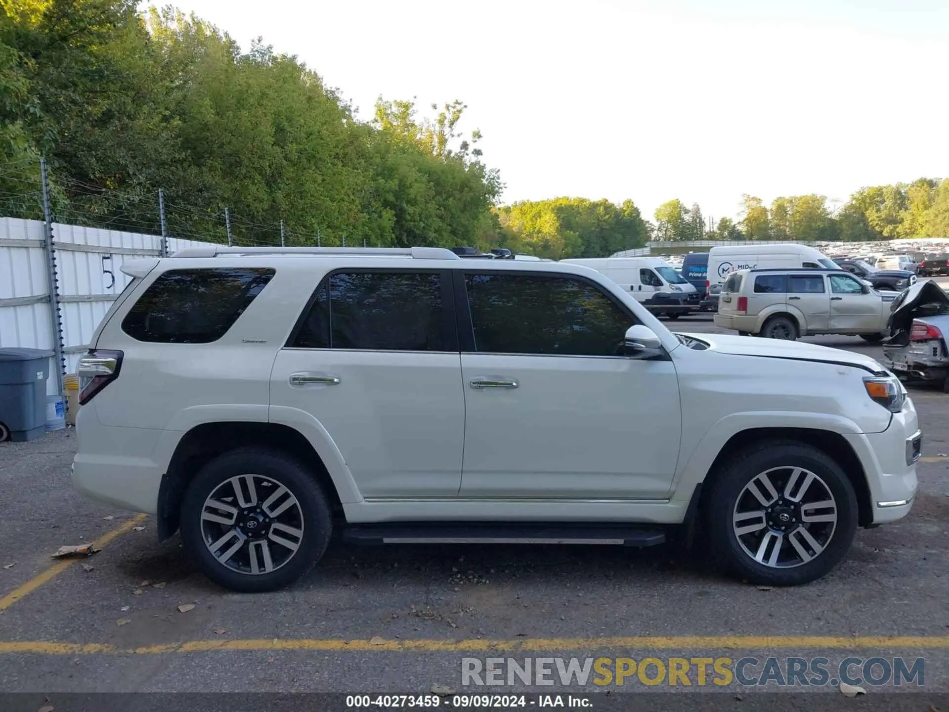 13 Photograph of a damaged car JTEBU5JRXK5701279 TOYOTA 4RUNNER 2019