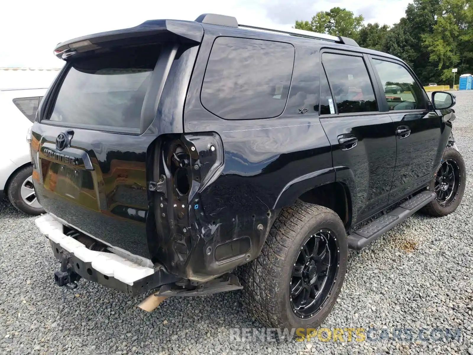 4 Photograph of a damaged car JTEBU5JRXK5702688 TOYOTA 4RUNNER 2019