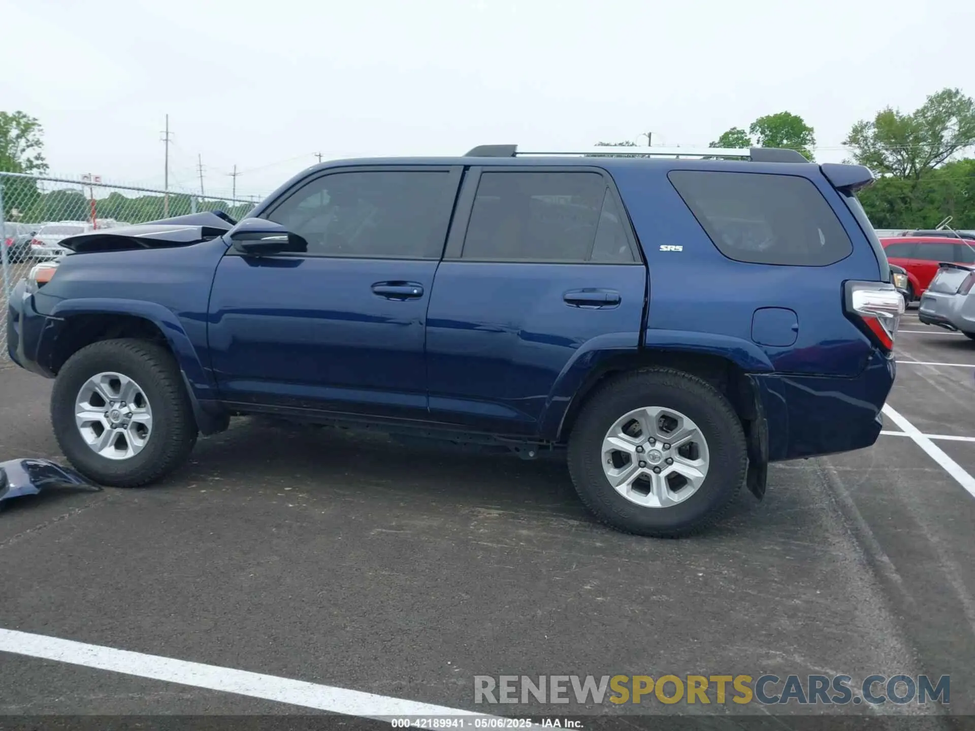 14 Photograph of a damaged car JTEBU5JRXK5712069 TOYOTA 4RUNNER 2019