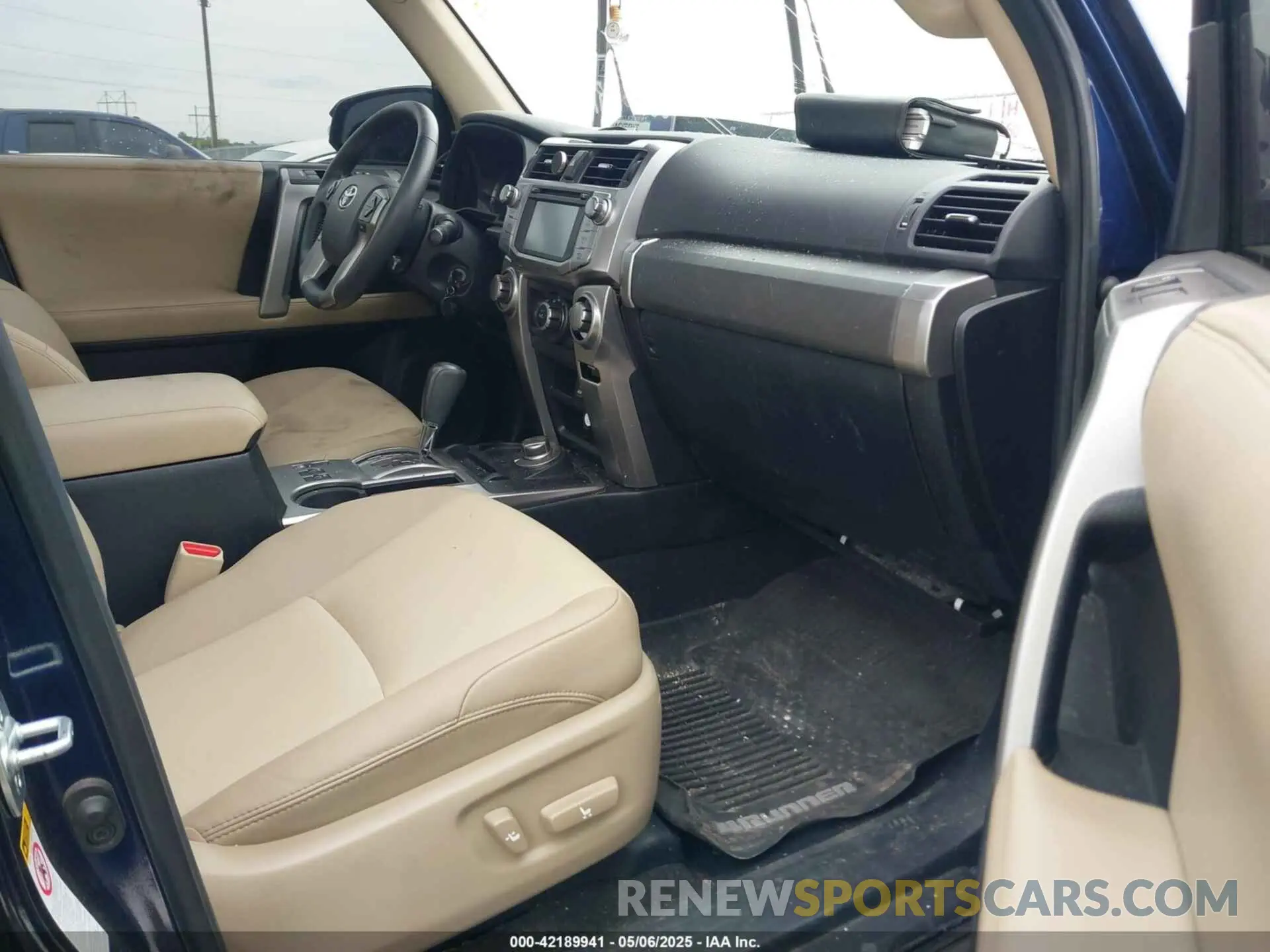 5 Photograph of a damaged car JTEBU5JRXK5712069 TOYOTA 4RUNNER 2019