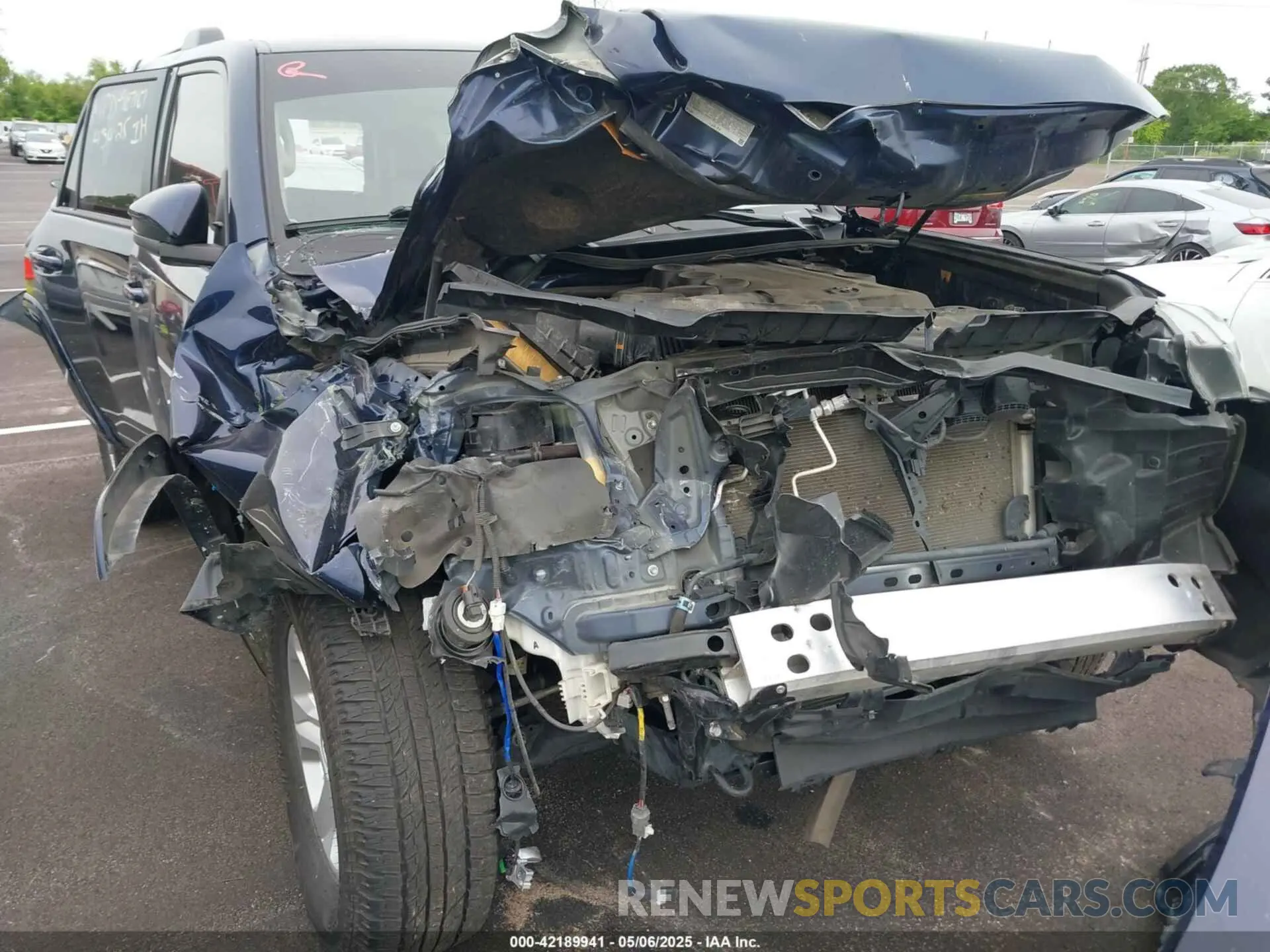 6 Photograph of a damaged car JTEBU5JRXK5712069 TOYOTA 4RUNNER 2019
