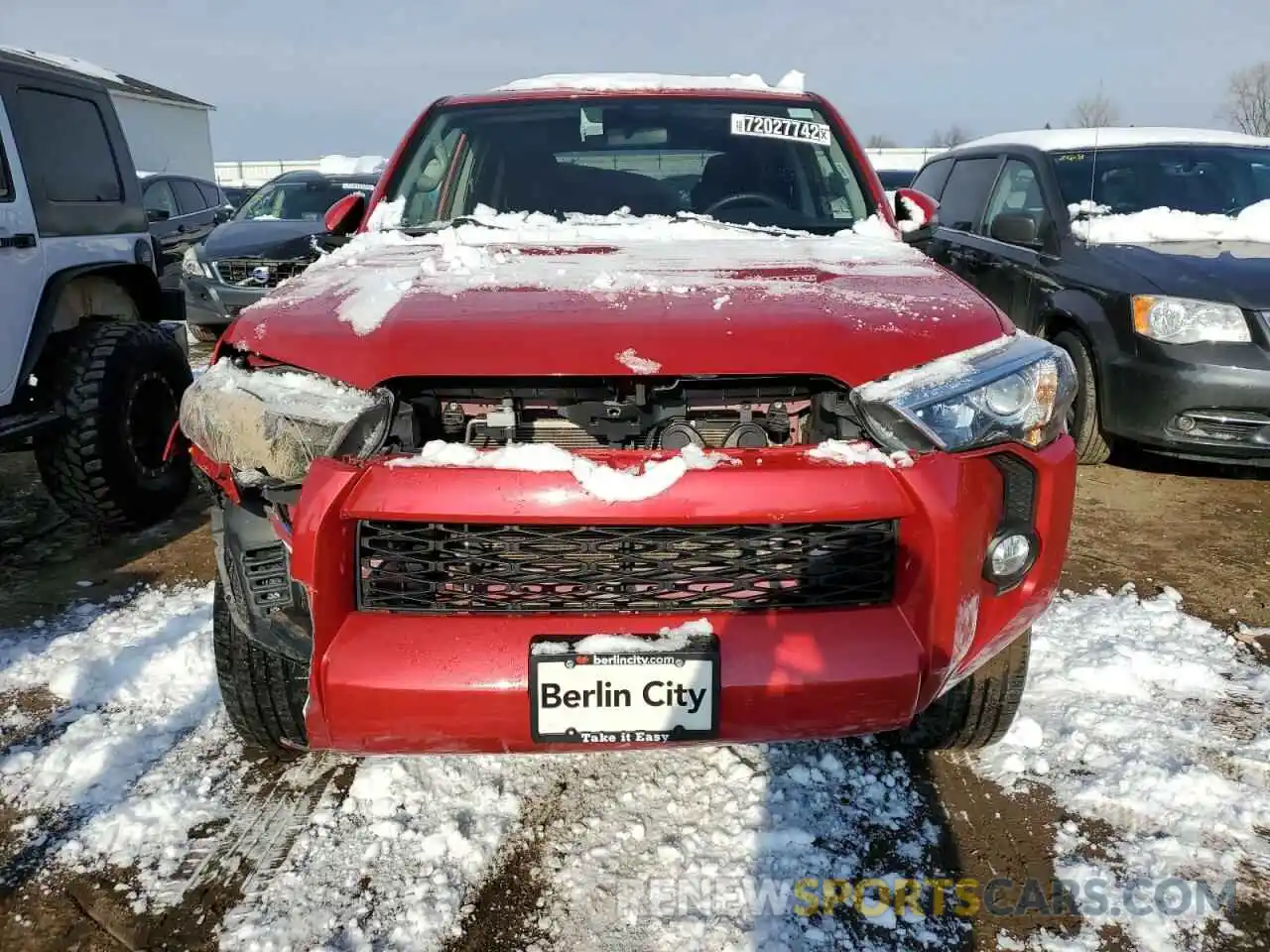 5 Photograph of a damaged car JTEBU5JRXK5718163 TOYOTA 4RUNNER 2019