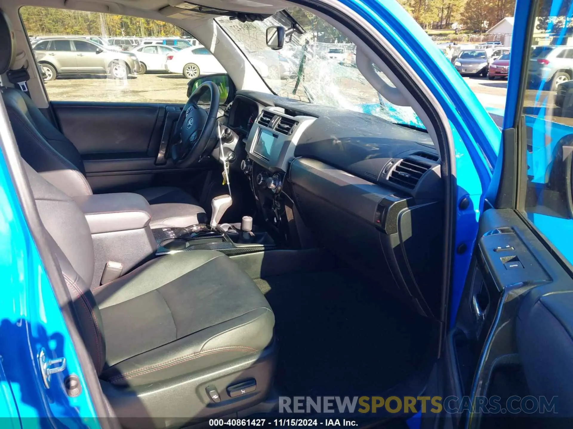 5 Photograph of a damaged car JTEBU5JRXK5722987 TOYOTA 4RUNNER 2019