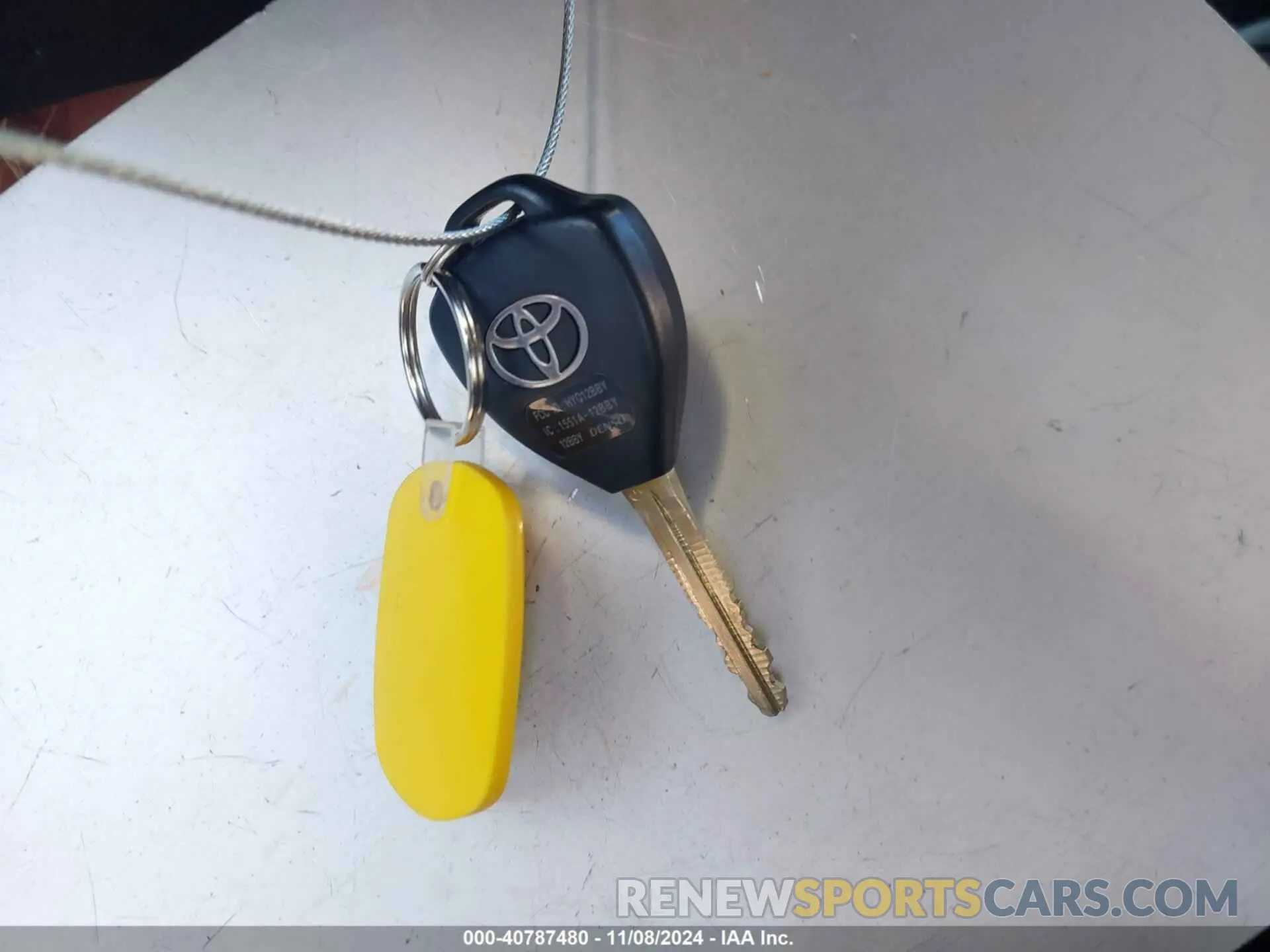 11 Photograph of a damaged car JTEBU5JRXK5722990 TOYOTA 4RUNNER 2019